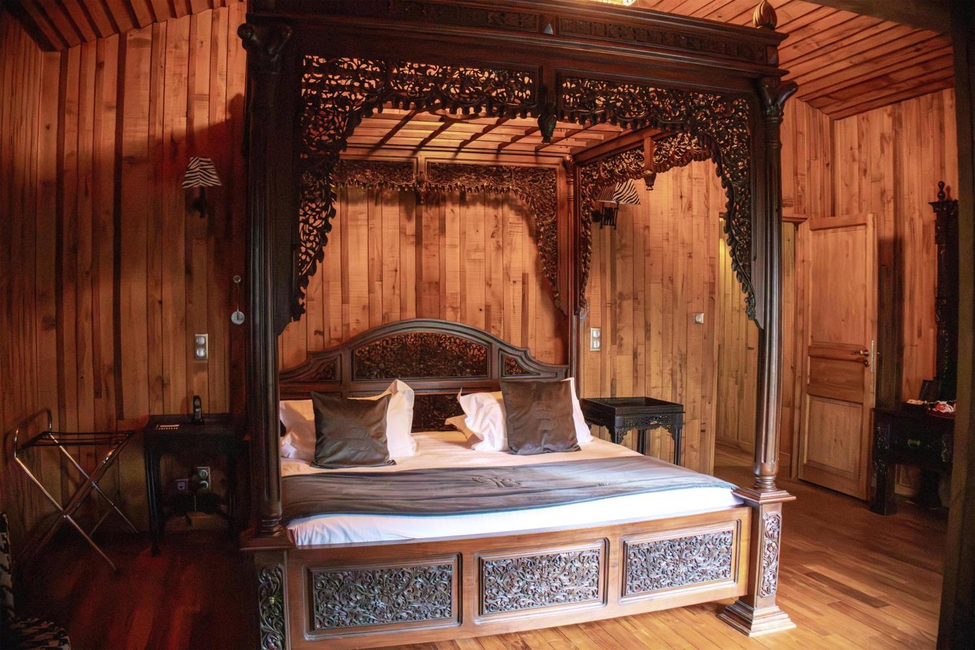 2 Bedroom Cabin