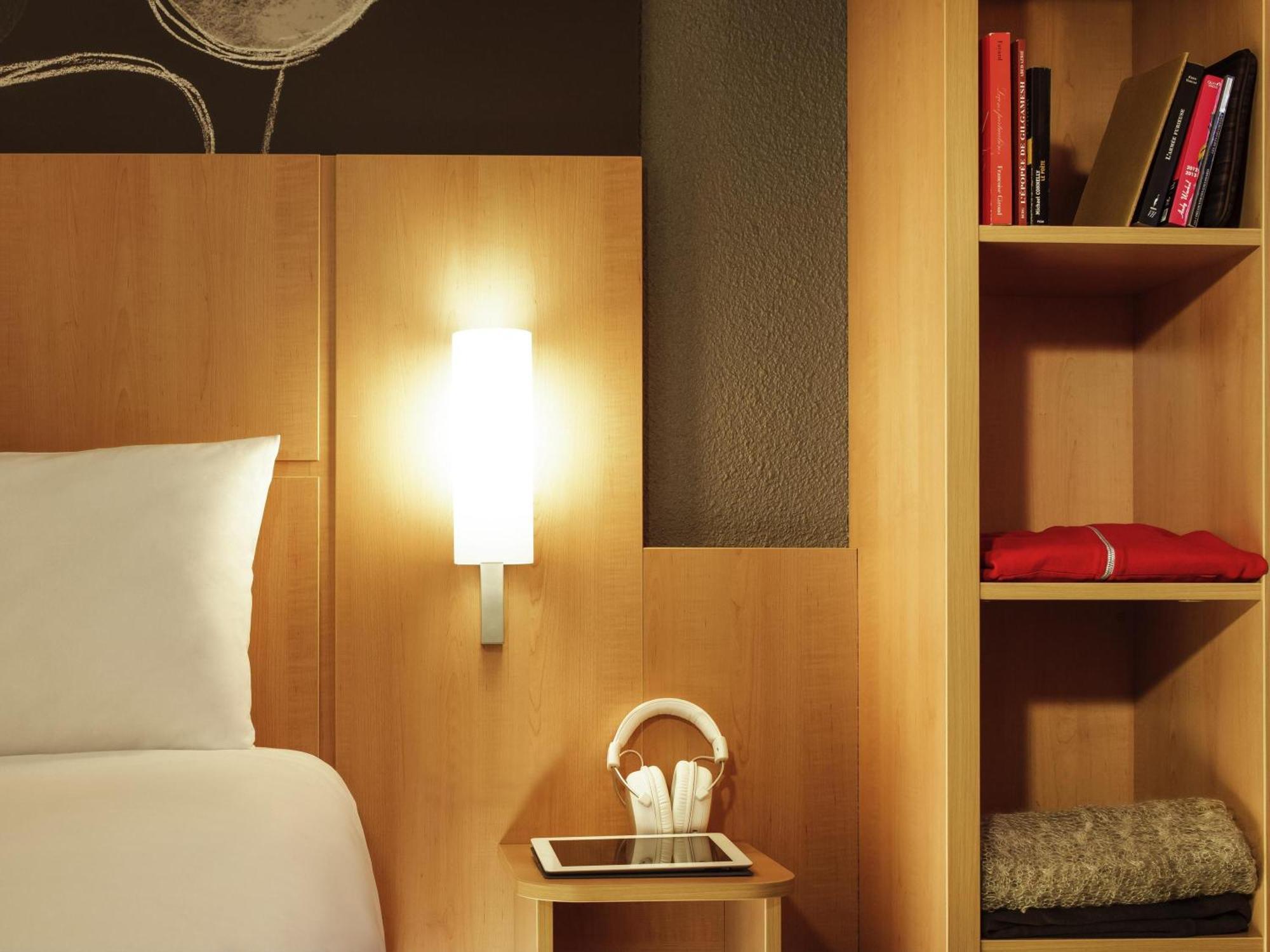 Standard Room 2 Single Beds