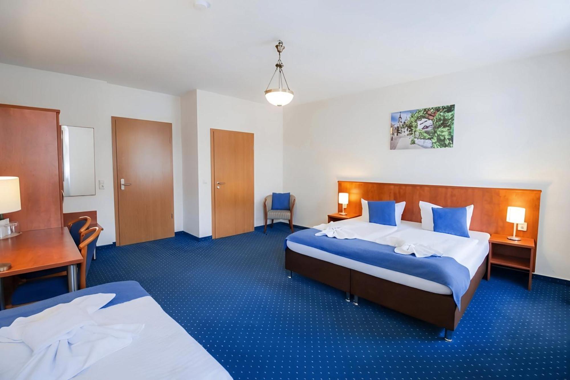 Classic Dreibettzimmer - Nebengebäude