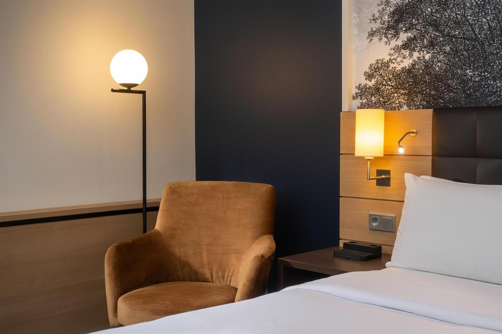 King Executive Room River View Rhine Wing
