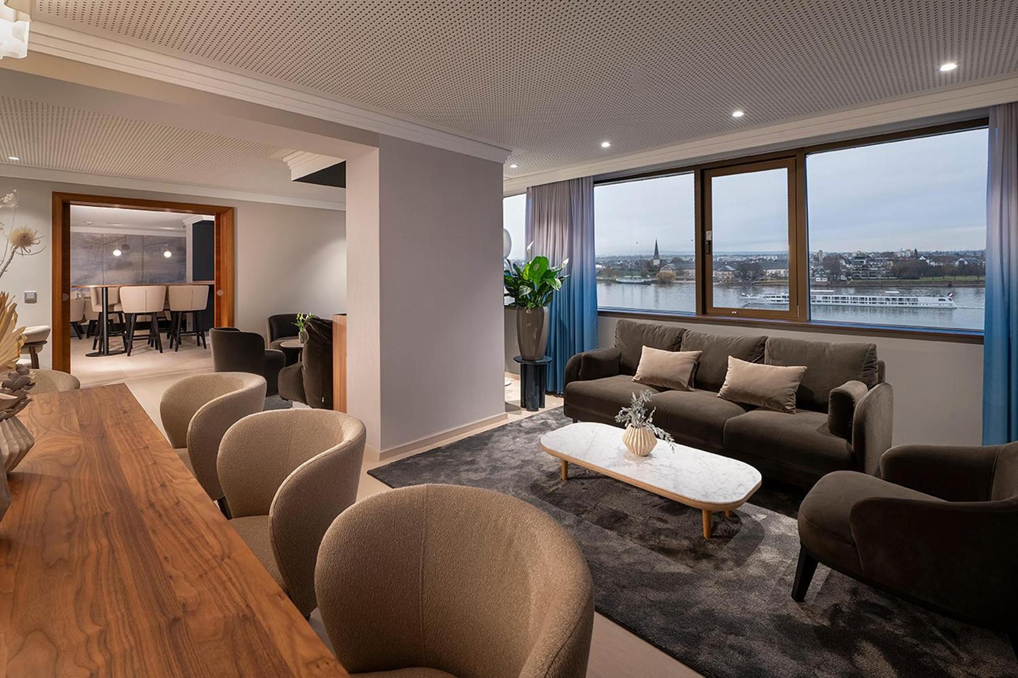 Twin Executive Room River View Rhine Wing