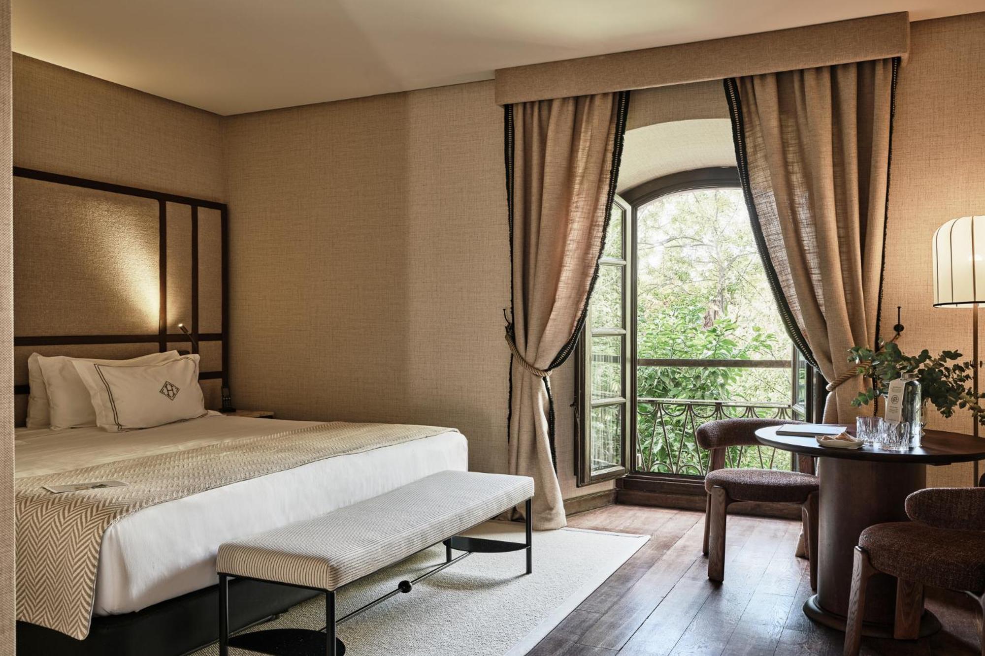 King Room Garden View