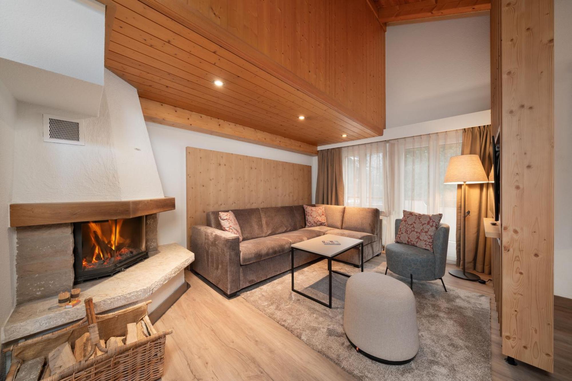 Apartment First Suite,1765805260:JPEG