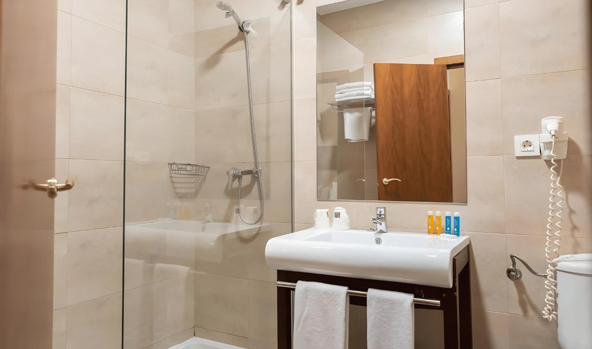 Quadruple Family Room