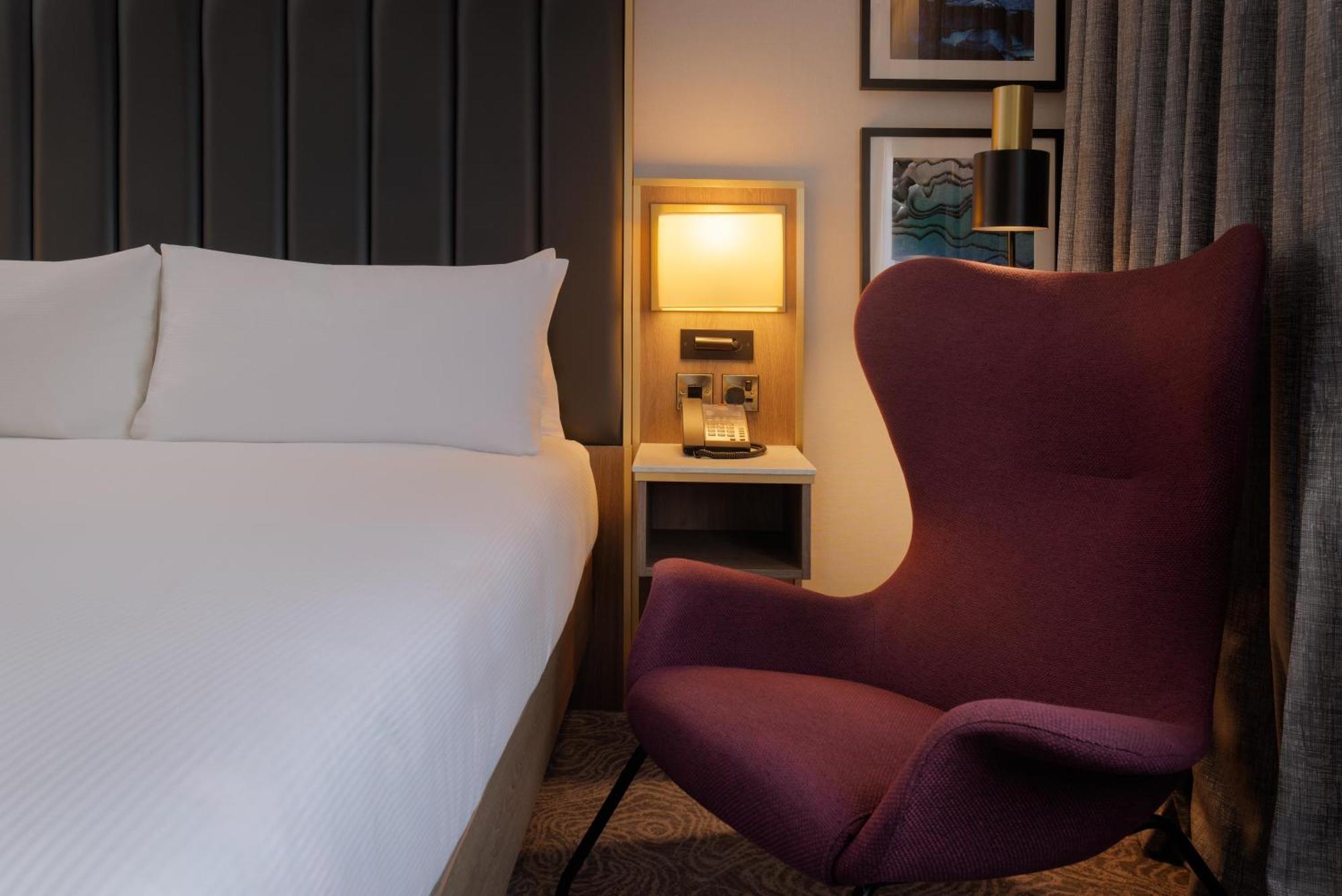 Executive King Room Lounge Access