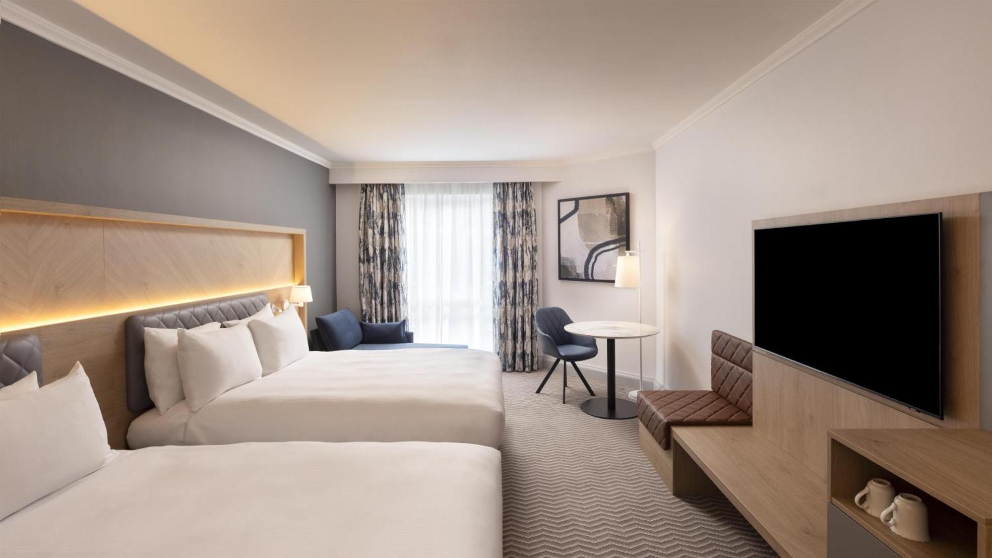 Deluxe Queen Room with Two Queen Beds