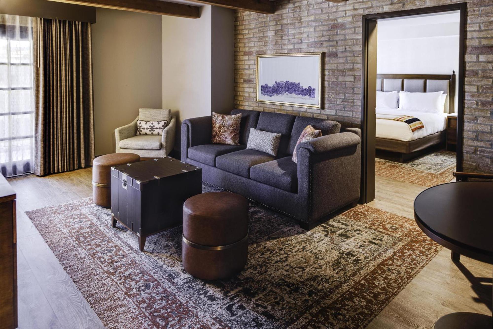 One-Bedroom Parlor Suite