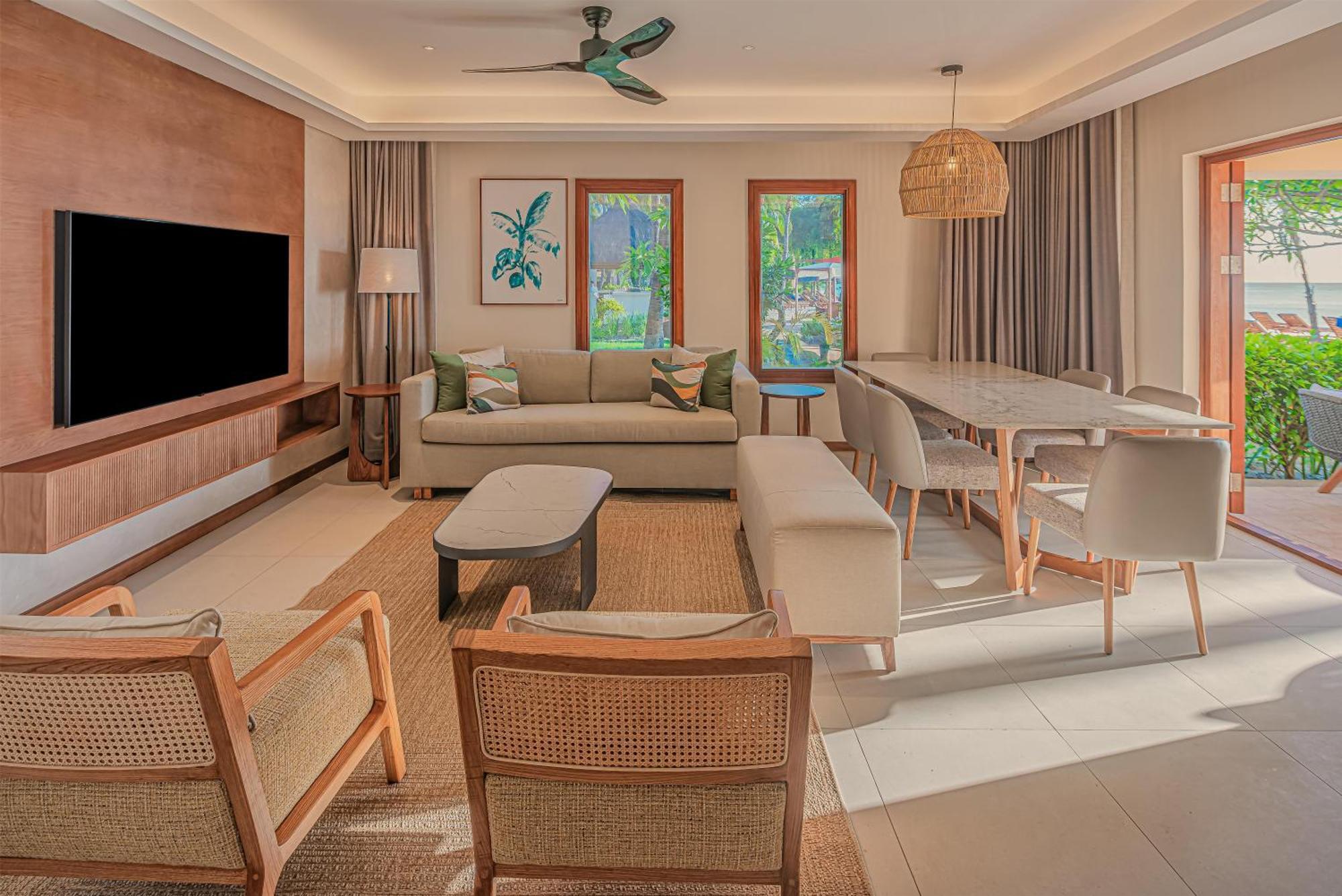 Beach Access - Beachfront Family Suite,1765824371:JPEG