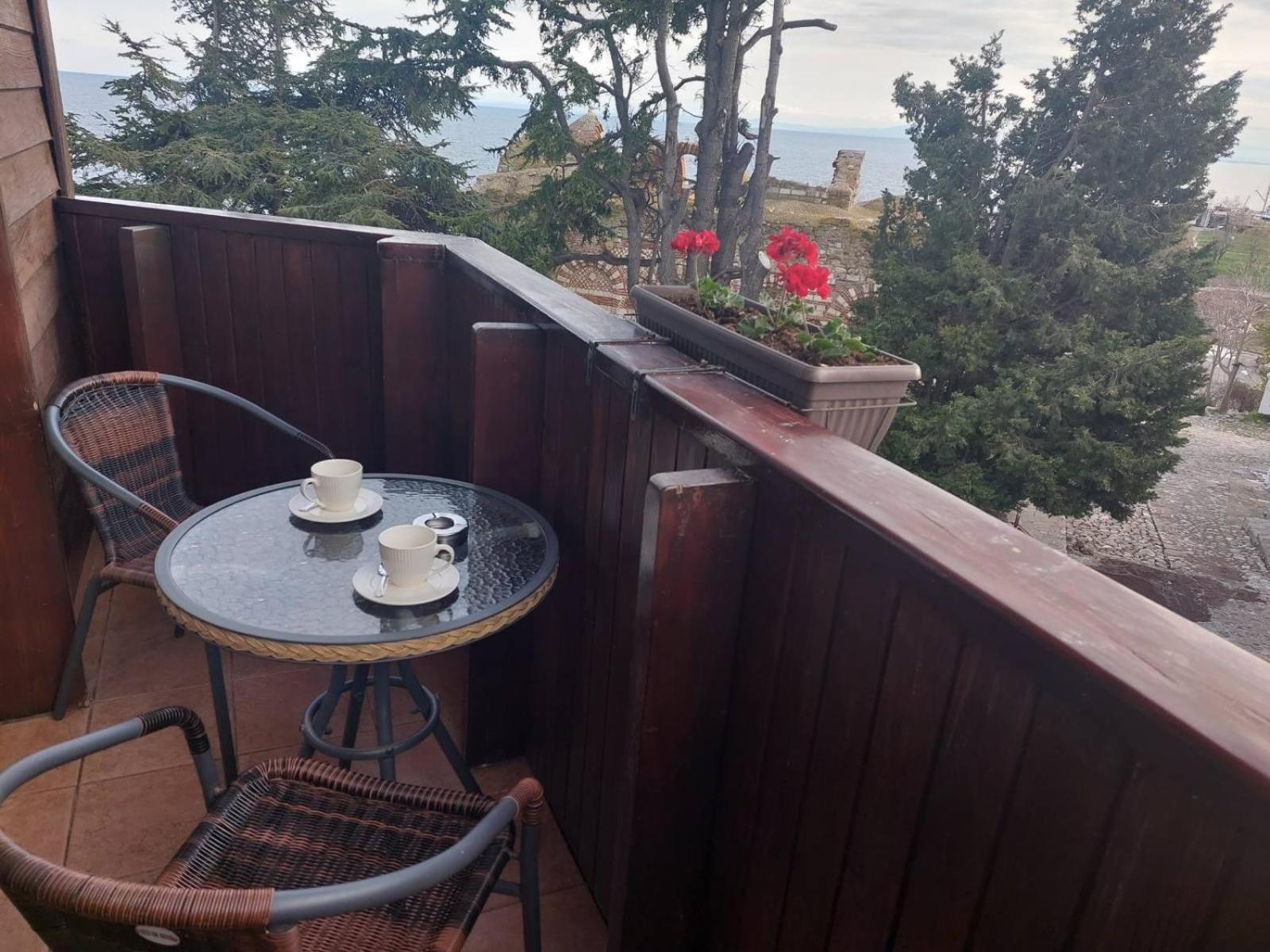 Dreibettzimmer mit Meerblick