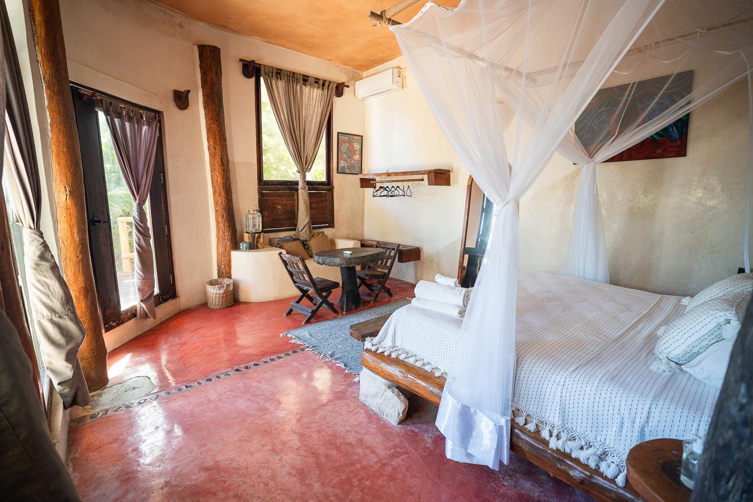 Master Suite Ocean Front king size bed