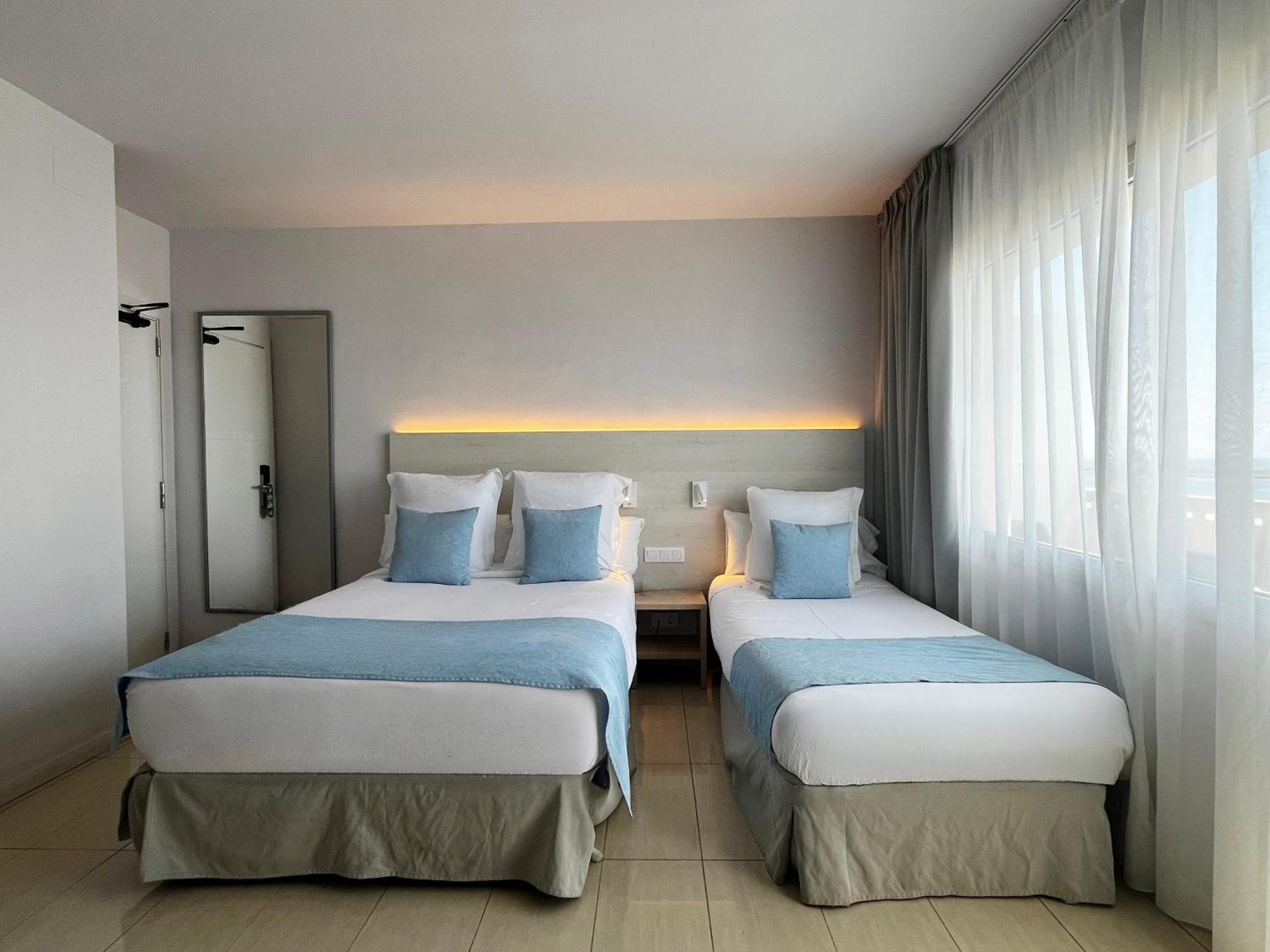 Double Room Balcony Extra Bed,1769488322:JPEG