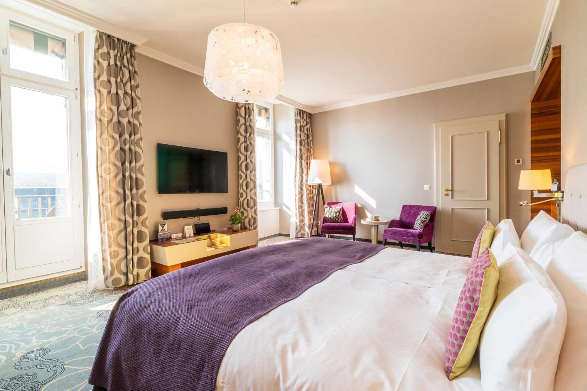 Deluxe Triple Room Lake View