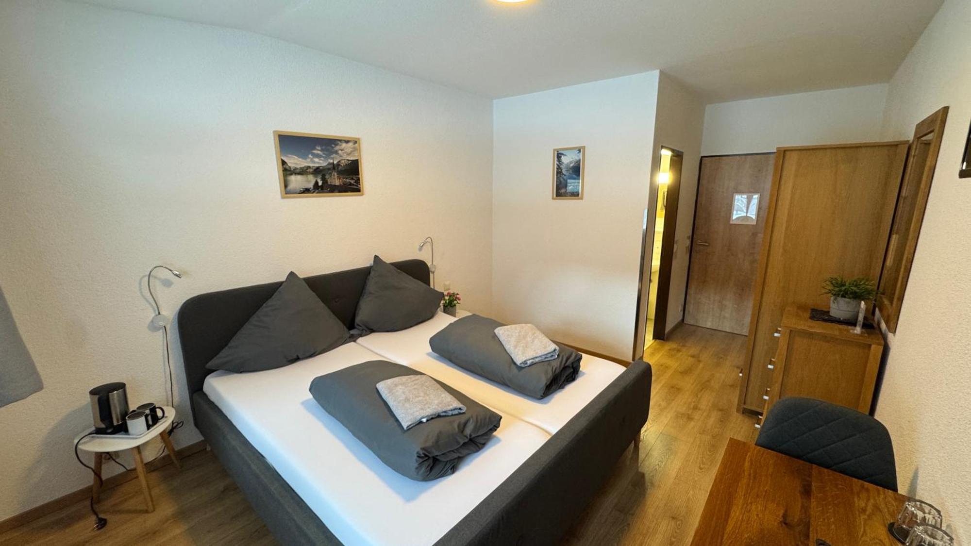 Standard Double Room 1,1772915160:JPEG