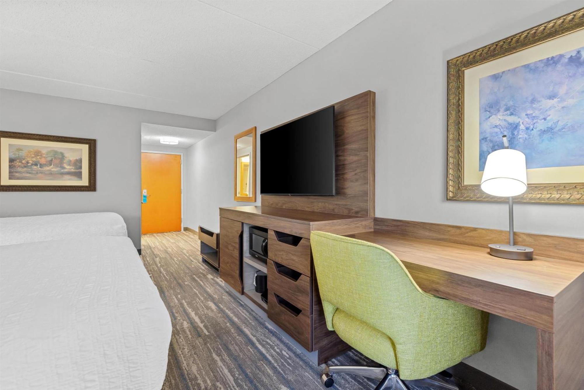 Room with Two Queen Beds - Non-Smoking