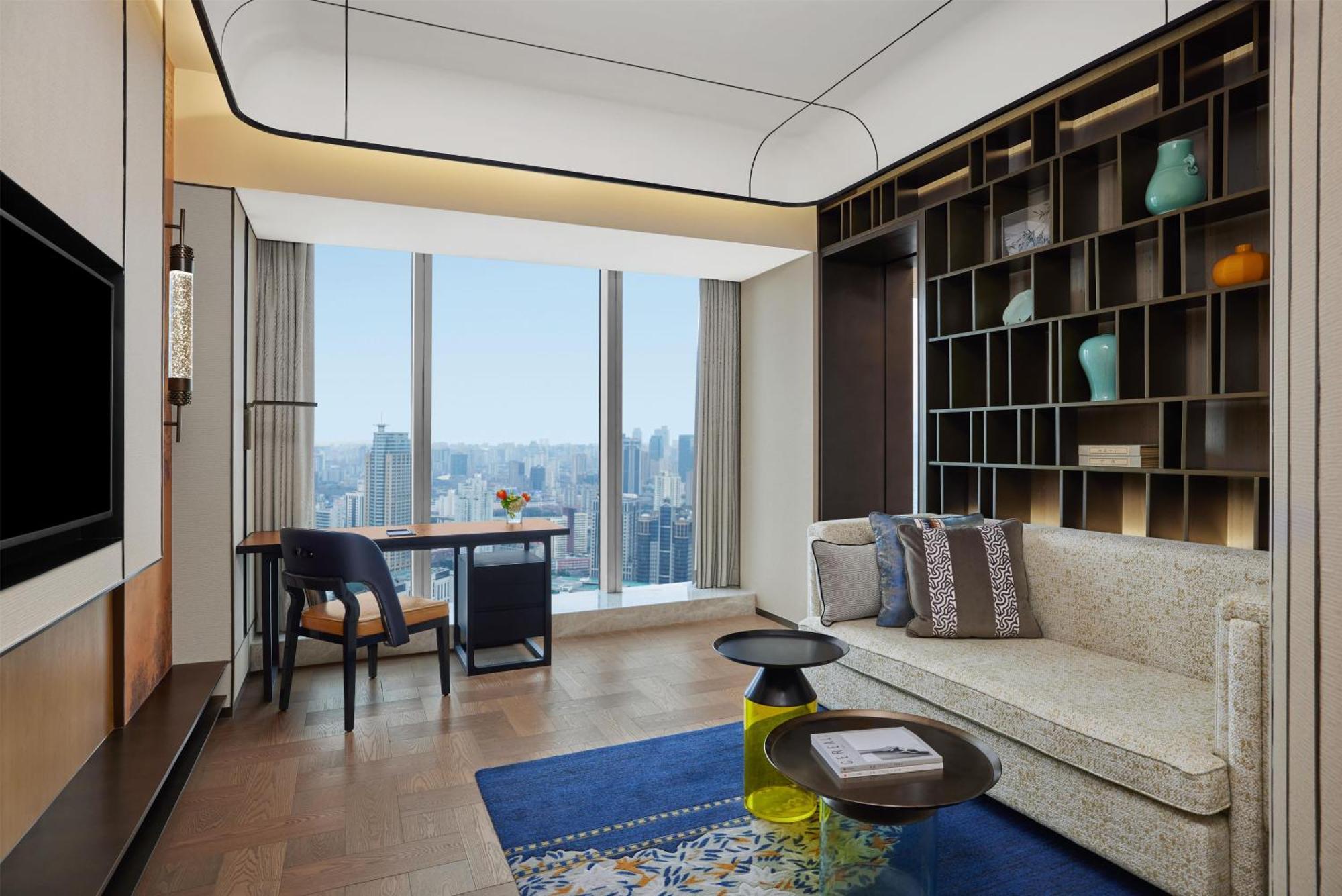 Suite City View