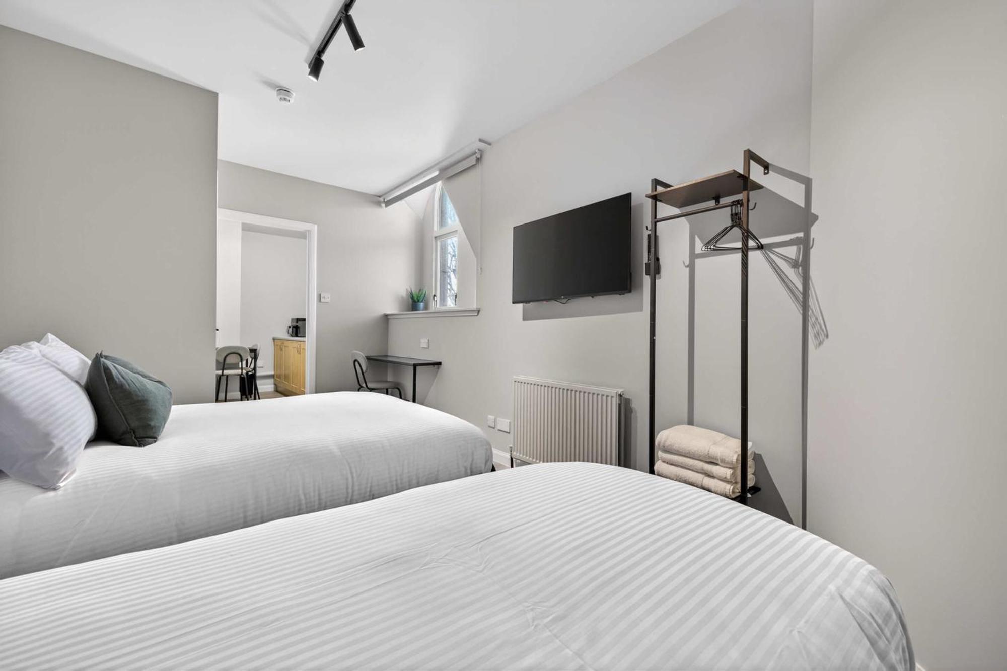 One-Bedroom Suite