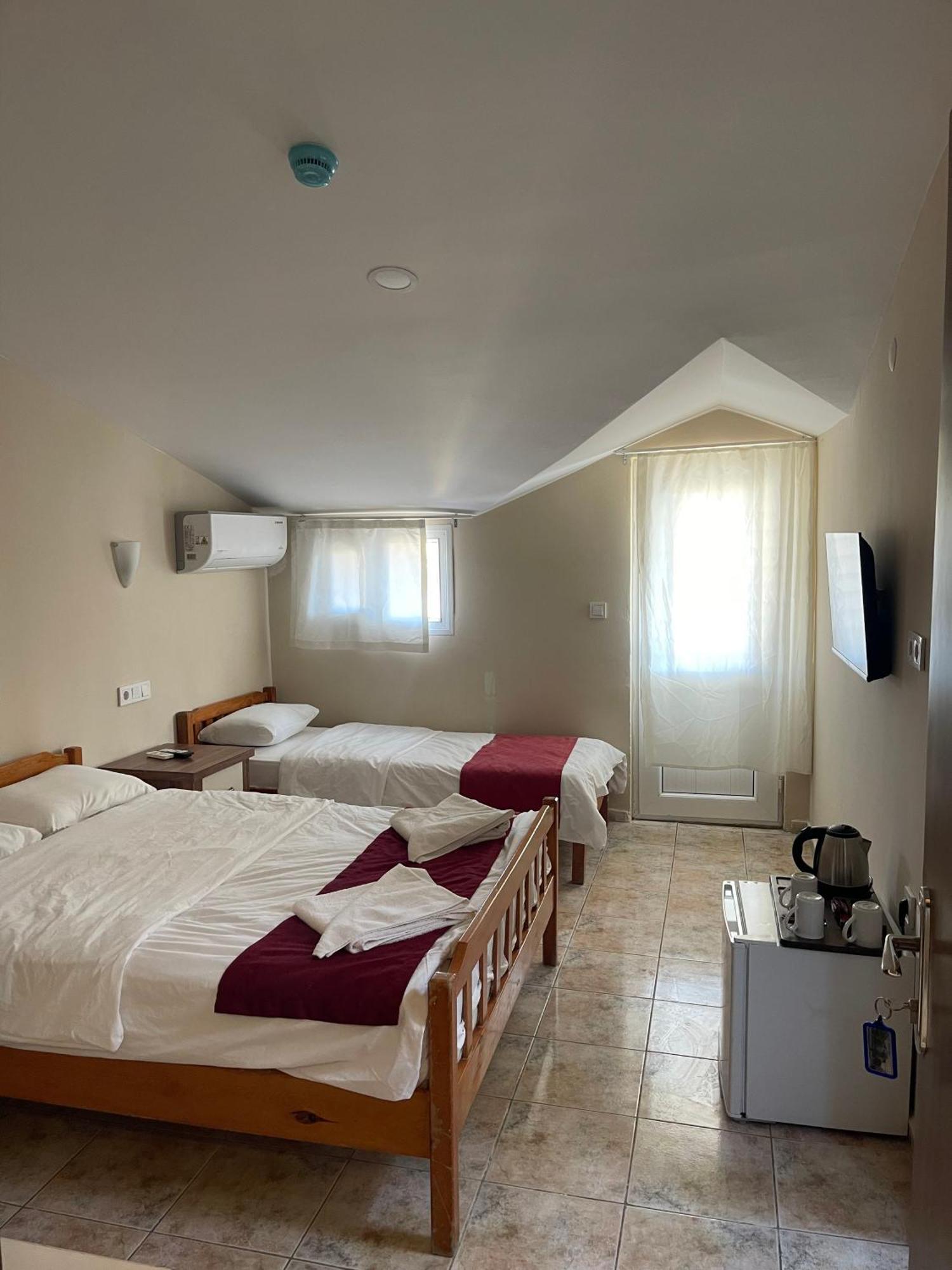 Apartment mit 2 Schlafzimmern und Poolblick