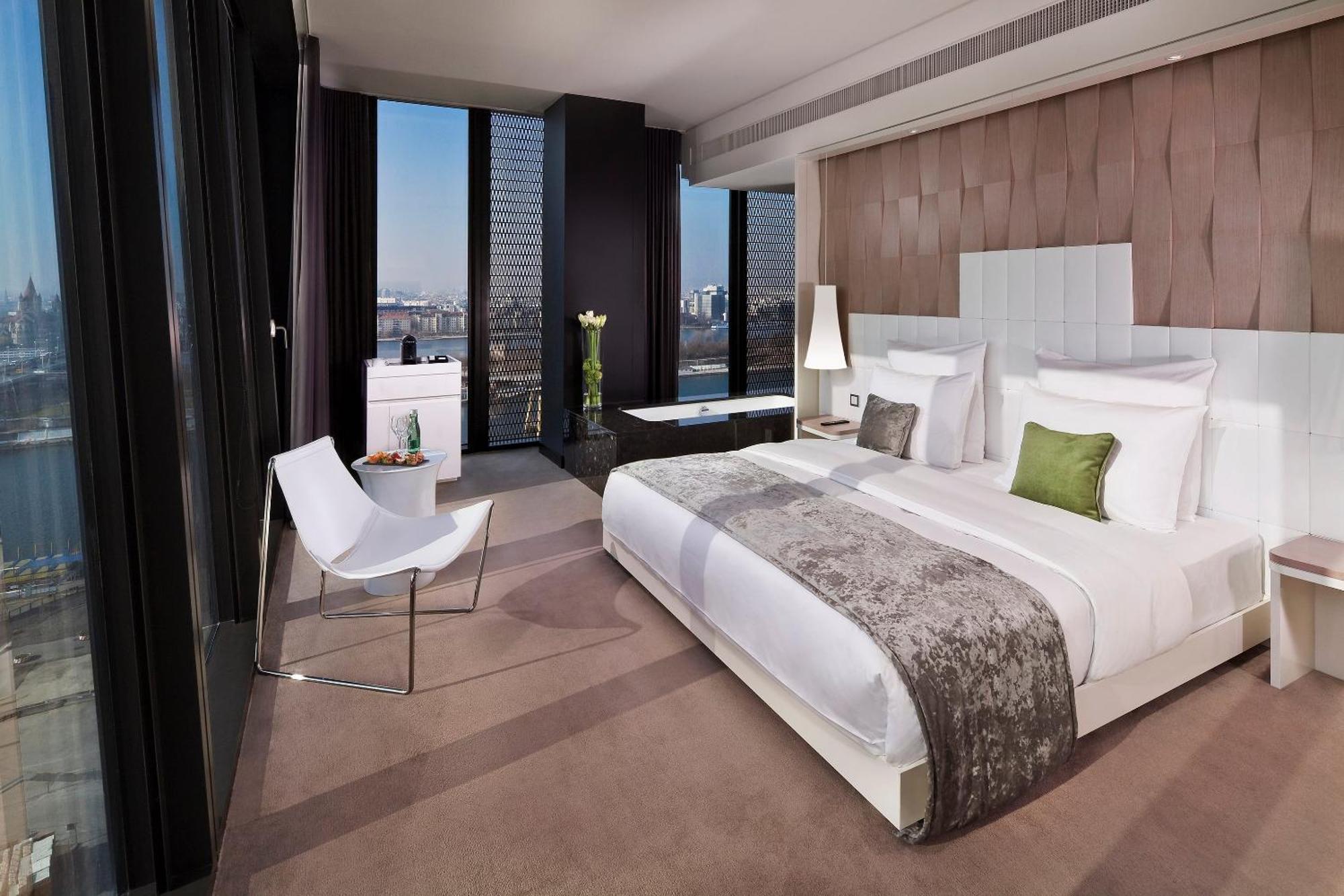 Grand Premium Room with Panoramic View,1765890447:JPEG