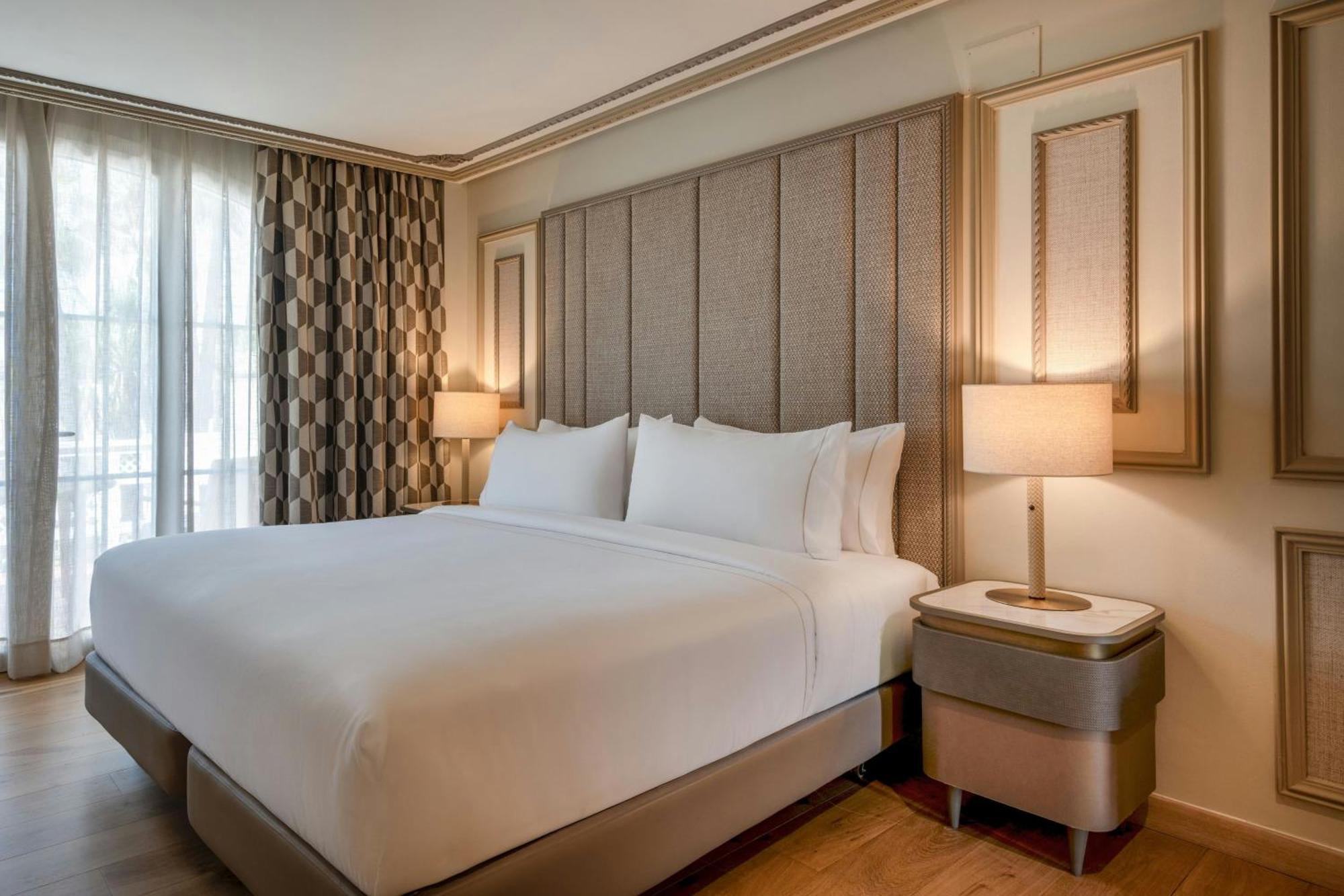 Deluxe King Room Balcony