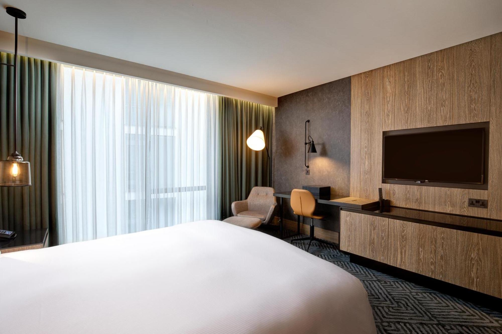 Quarto com Cama King-size