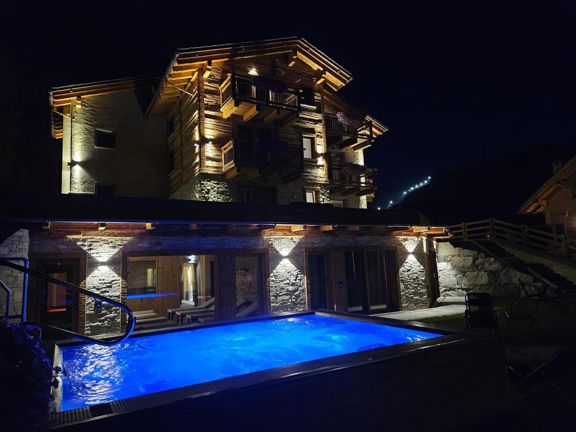 Double or Twin Room with Balcony