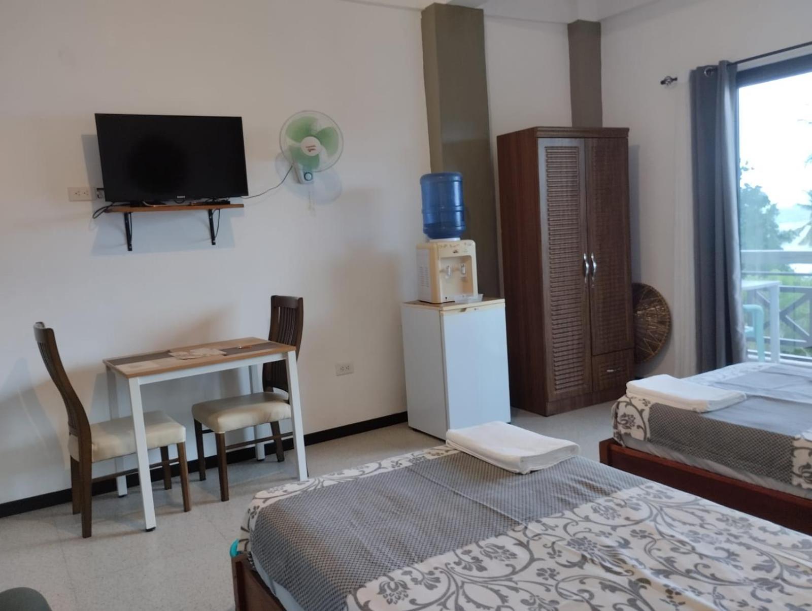 Double or Twin Room with Sea View