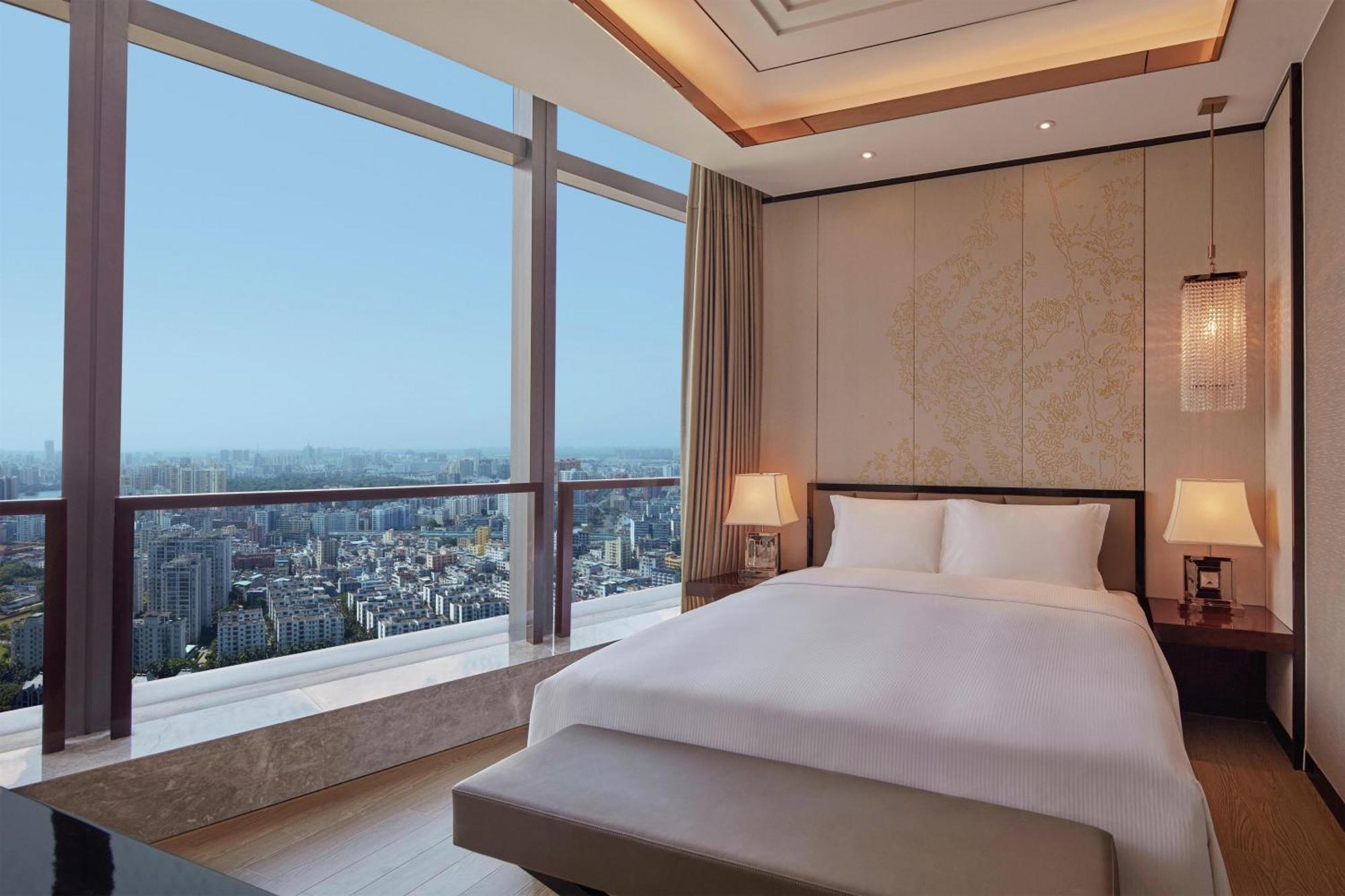 One-Bedroom Deluxe Apartment