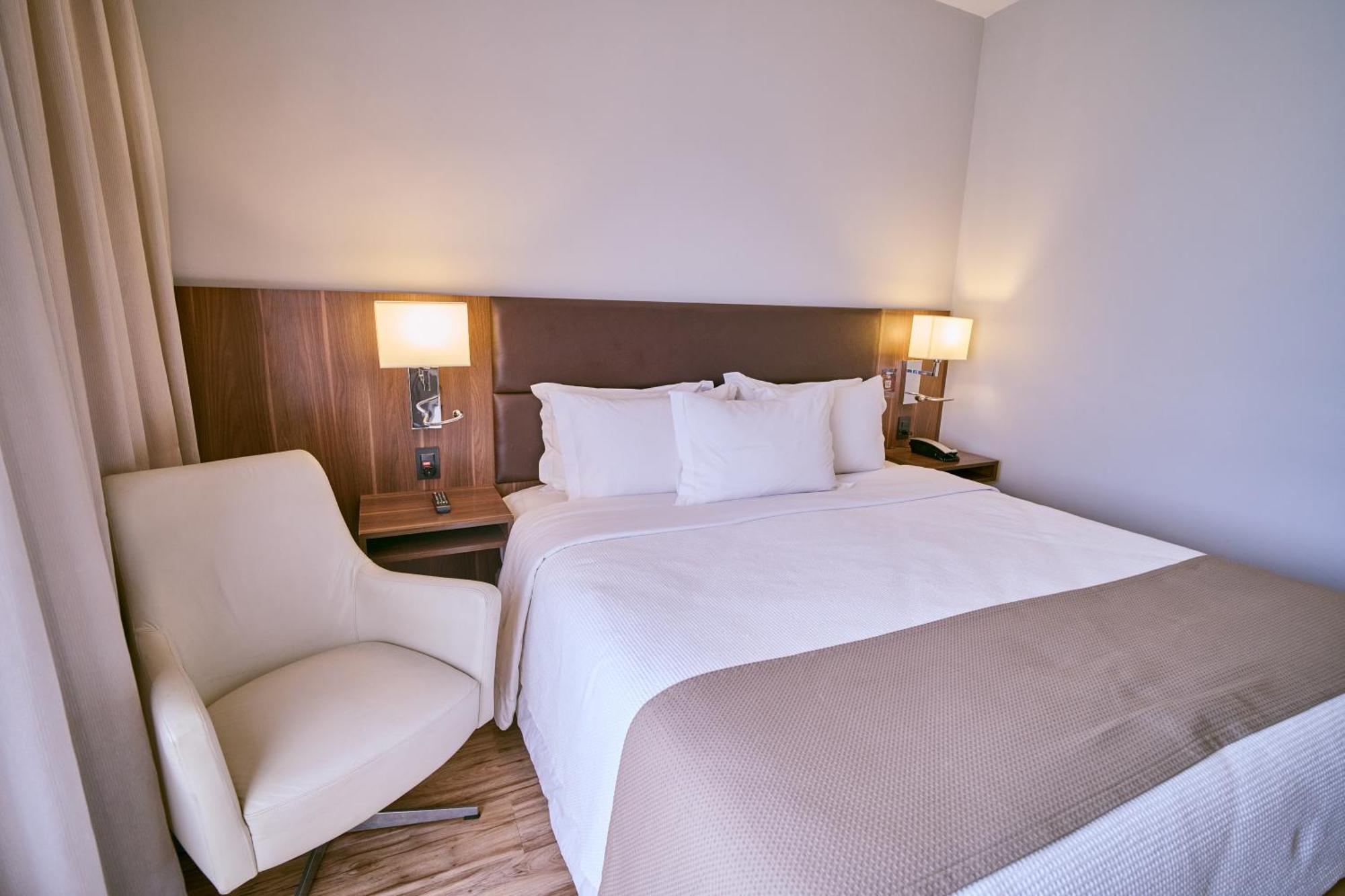 Quarto Premium Casal,1765936359:JPEG