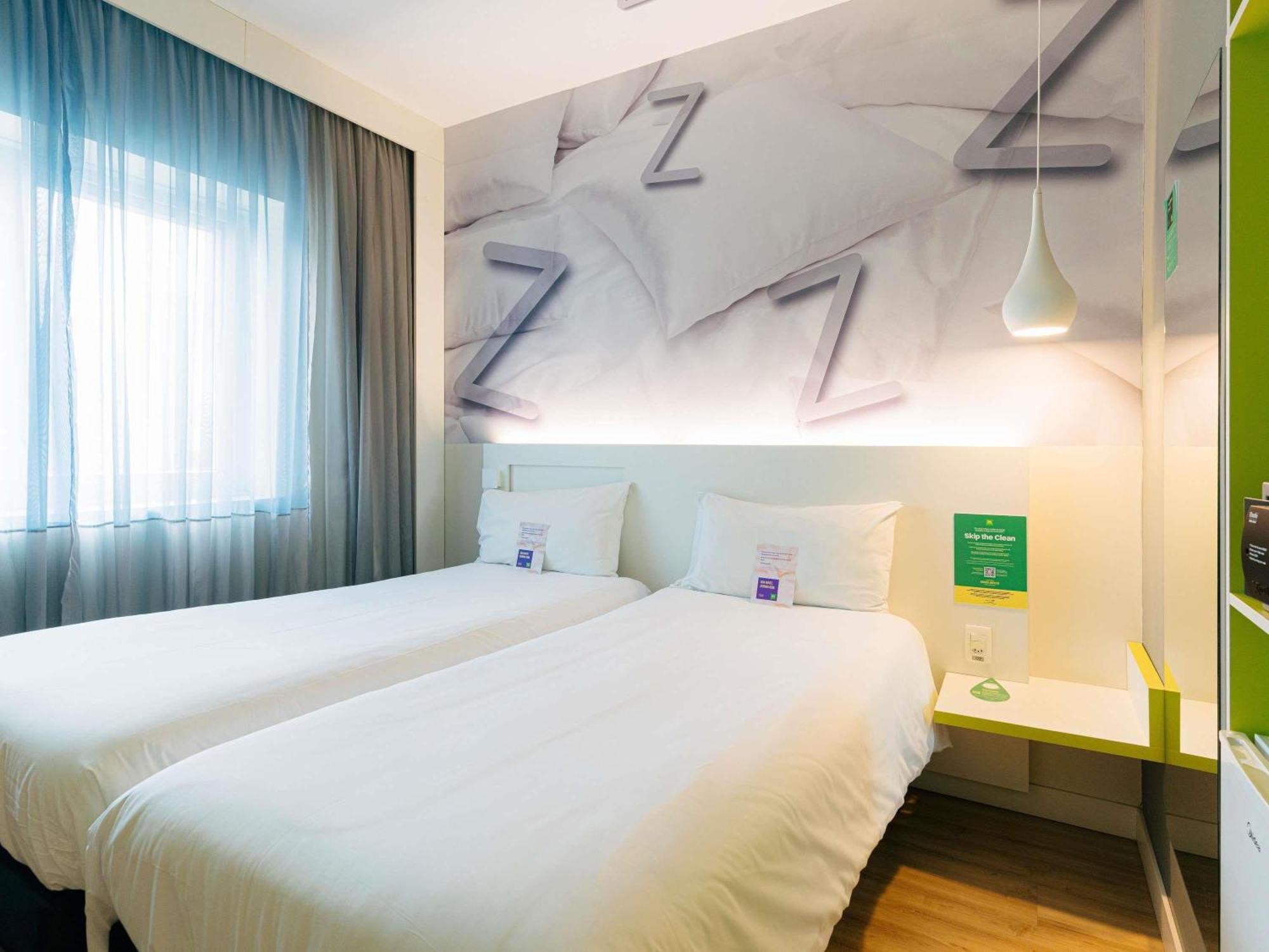 Quarto Standard com 2 Camas de Solteiro