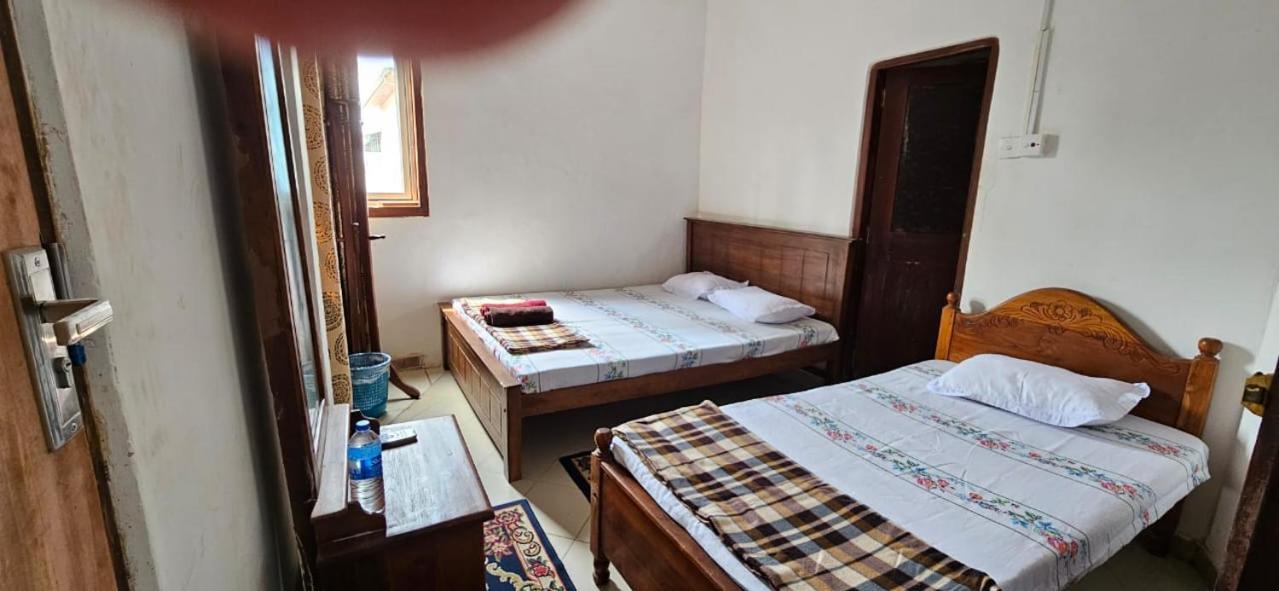 Double or Twin Room Side Sea View