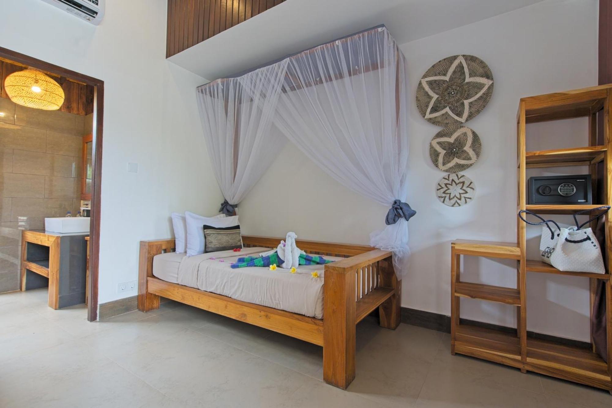 Triple Room Pool View