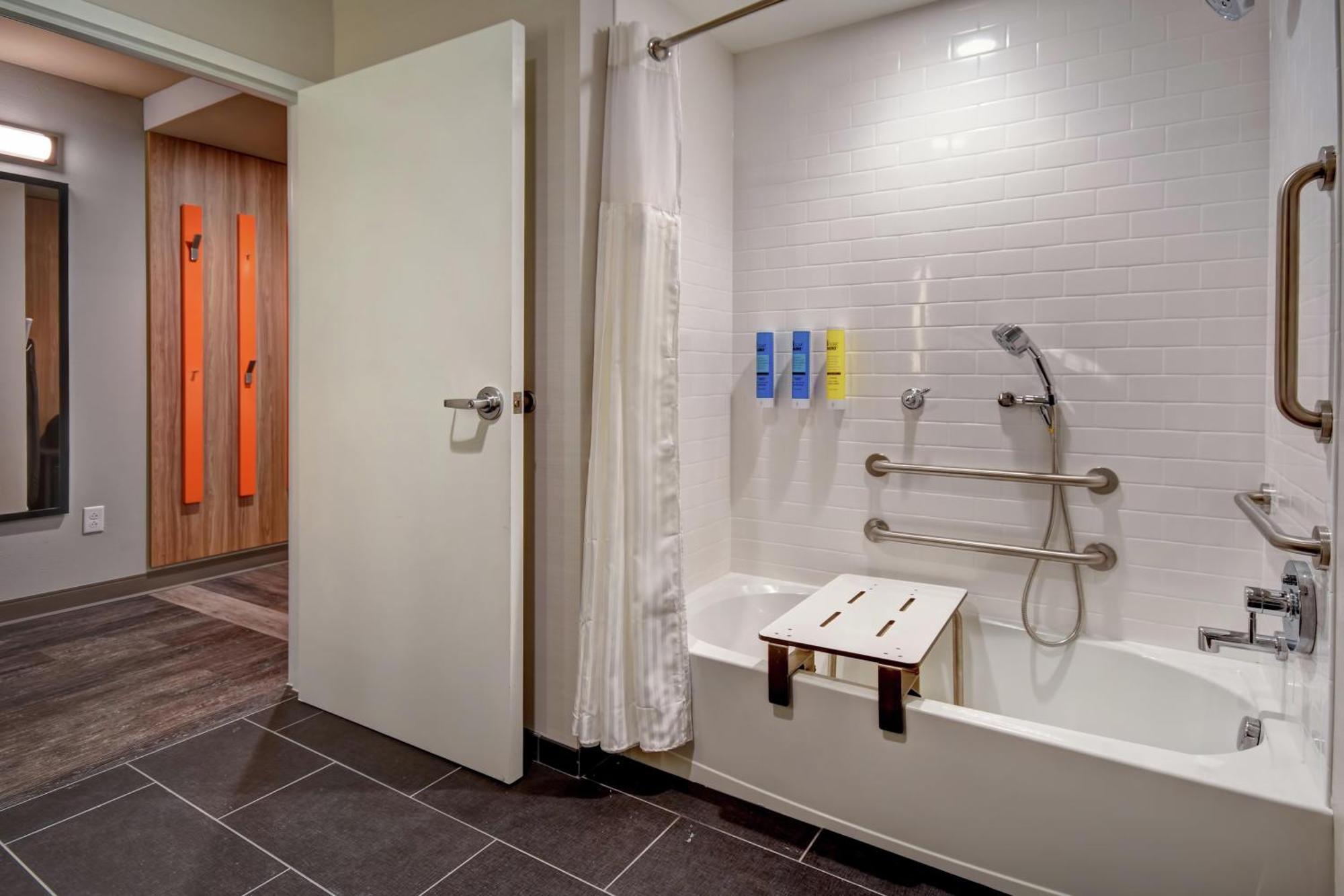 Queen Room with Two Queen Beds - Mobility Access