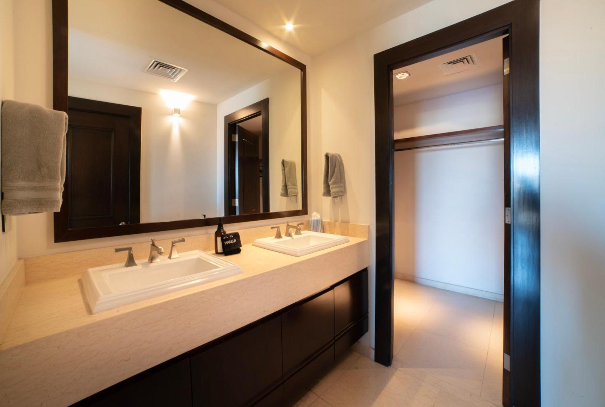 Two-Bedroom Apartment with Lake View