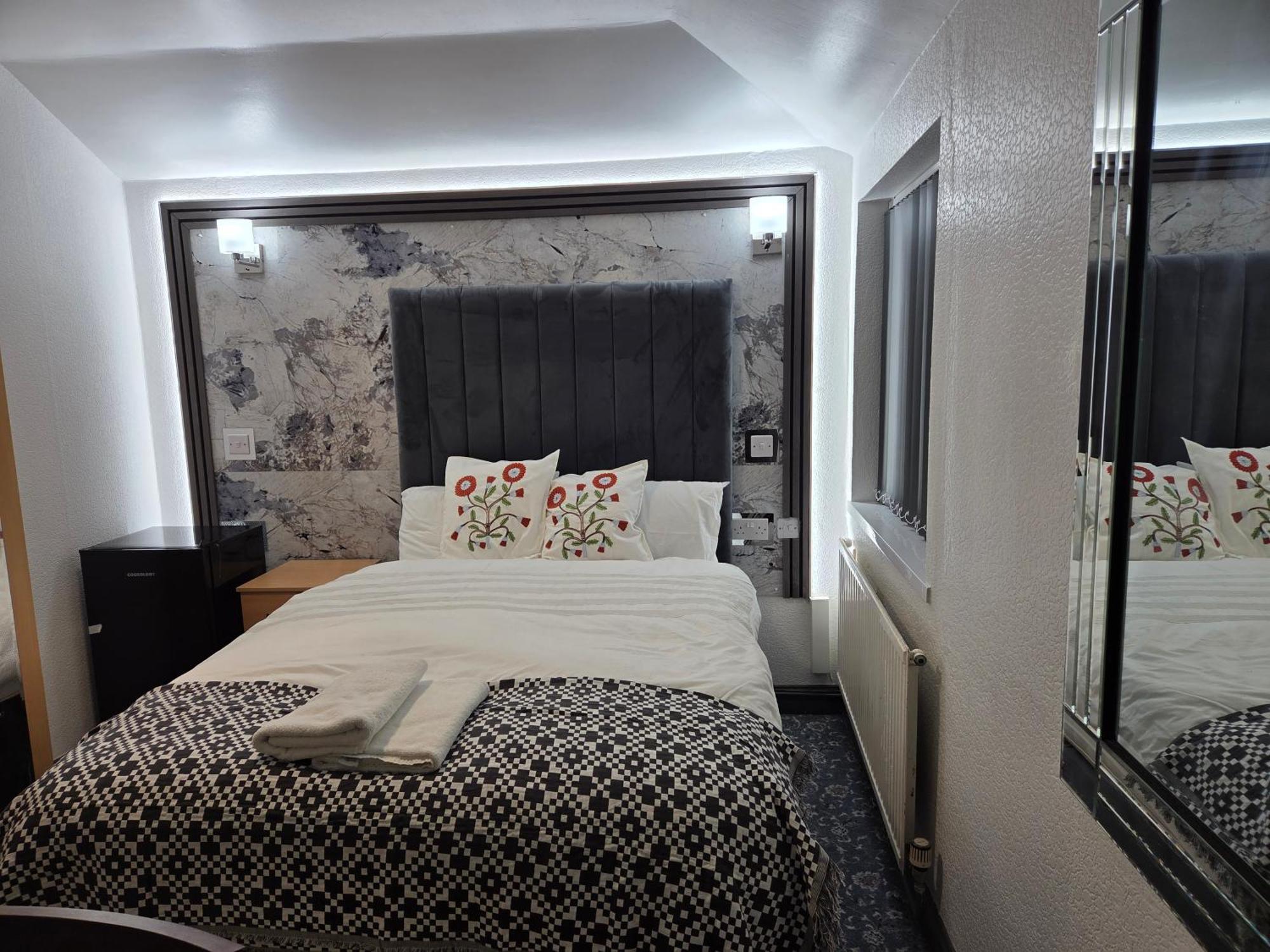 Budget Single Room