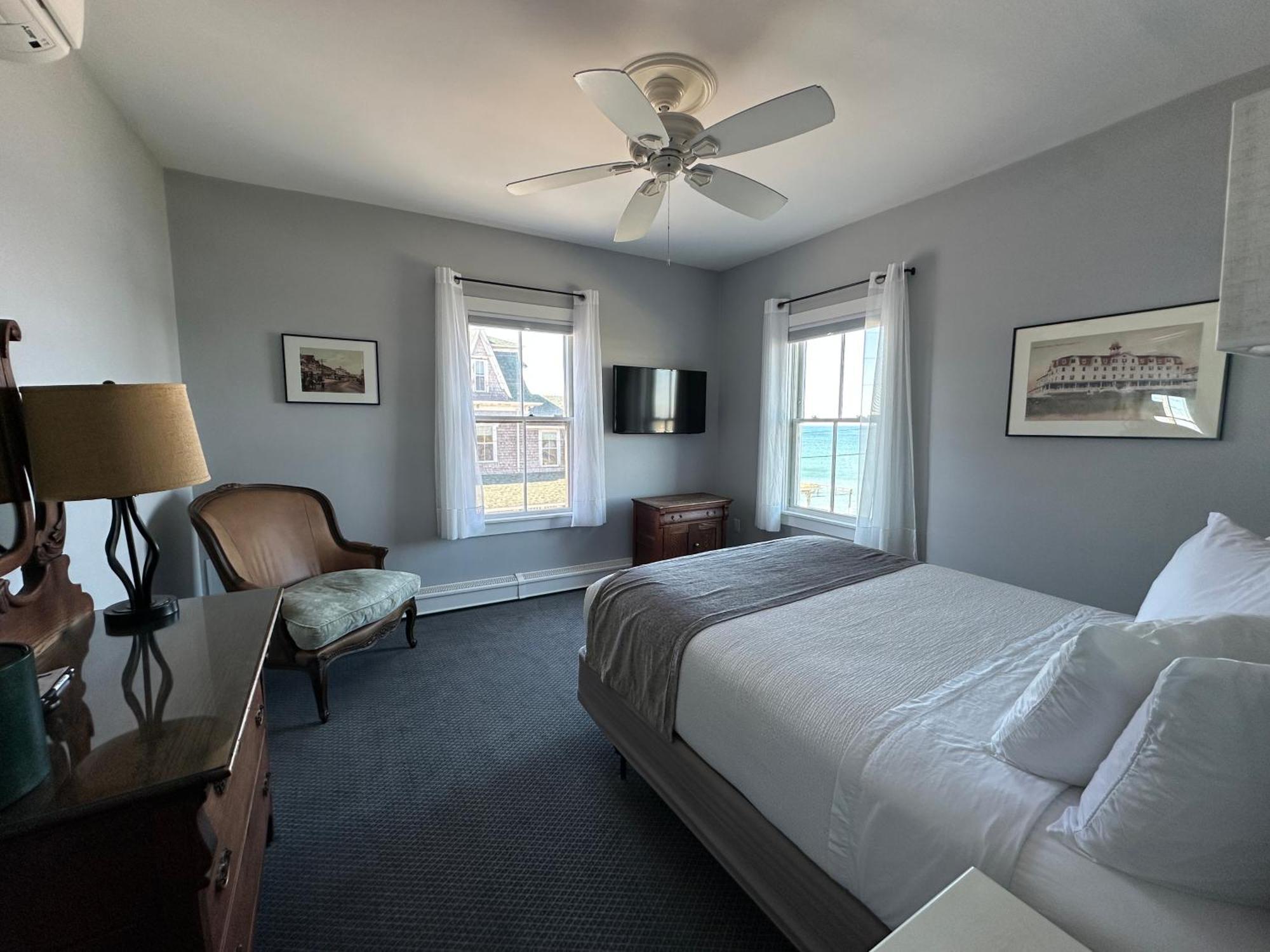 Queen Room with Sea View