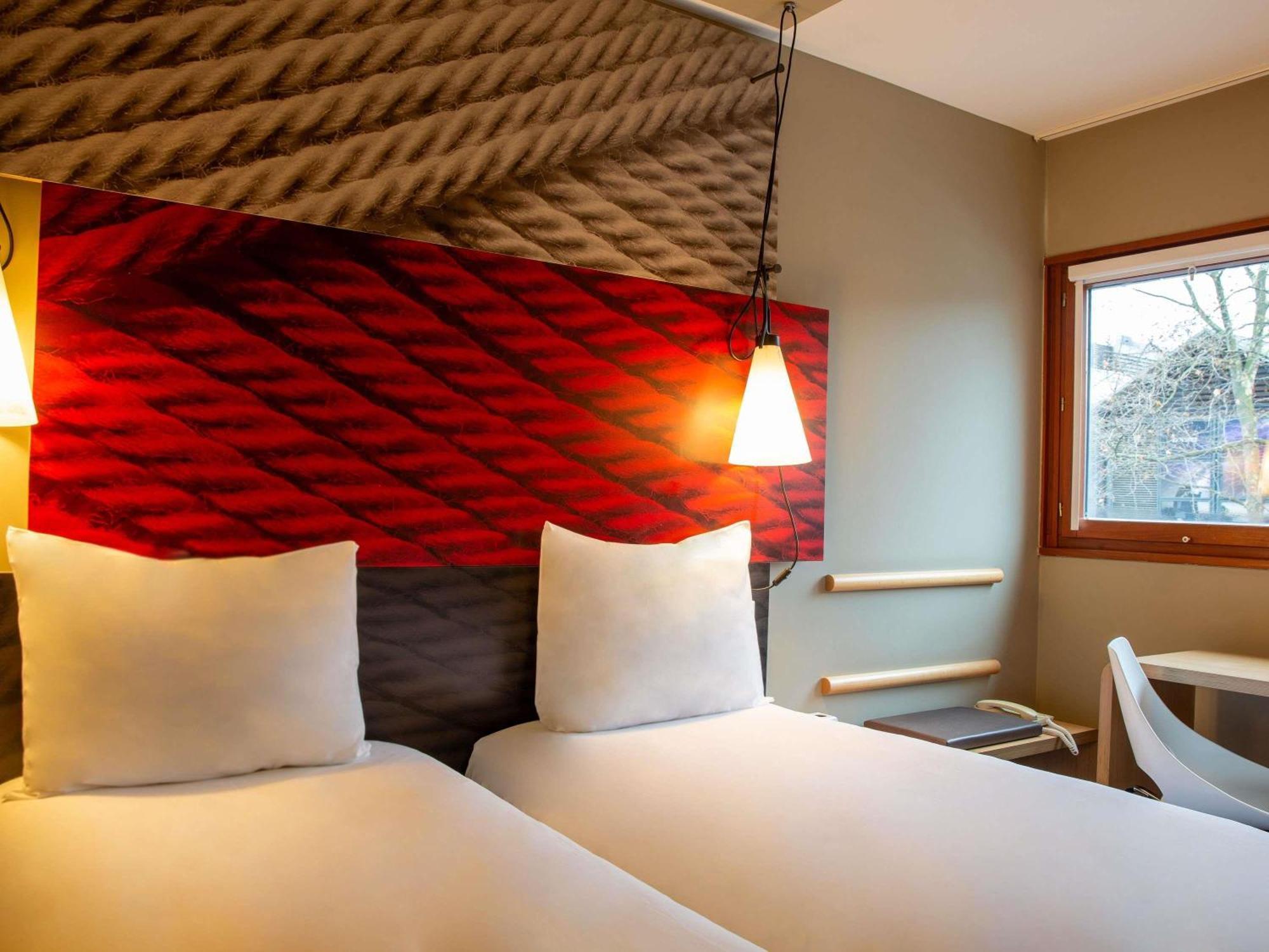Standard Room 2 Single Beds