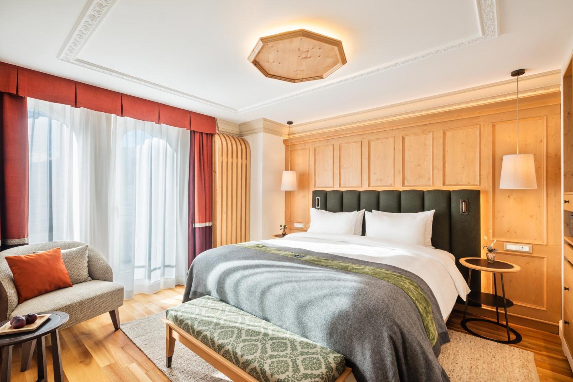 Grand Deluxe Suite