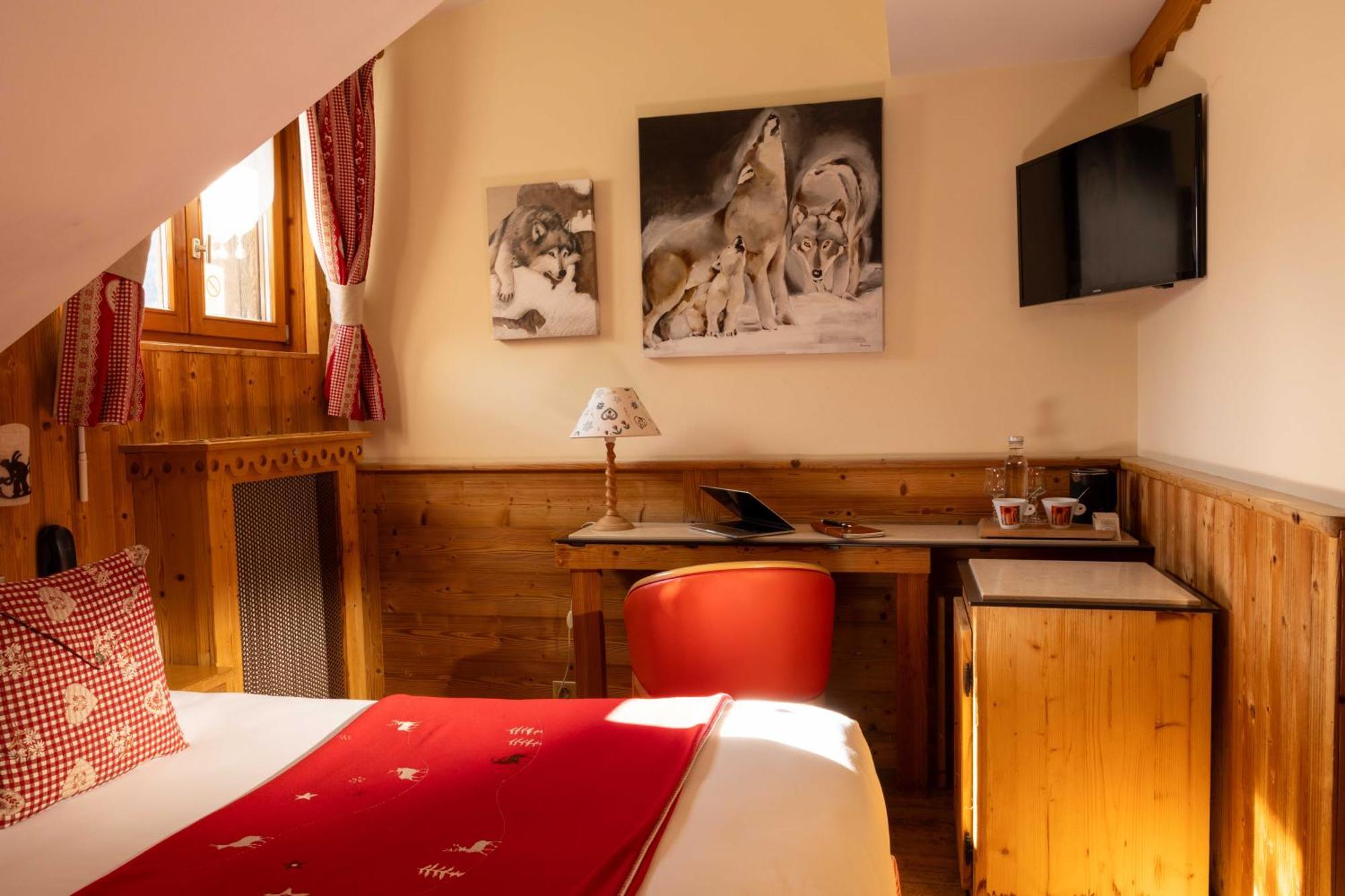 Double Room Mountain View