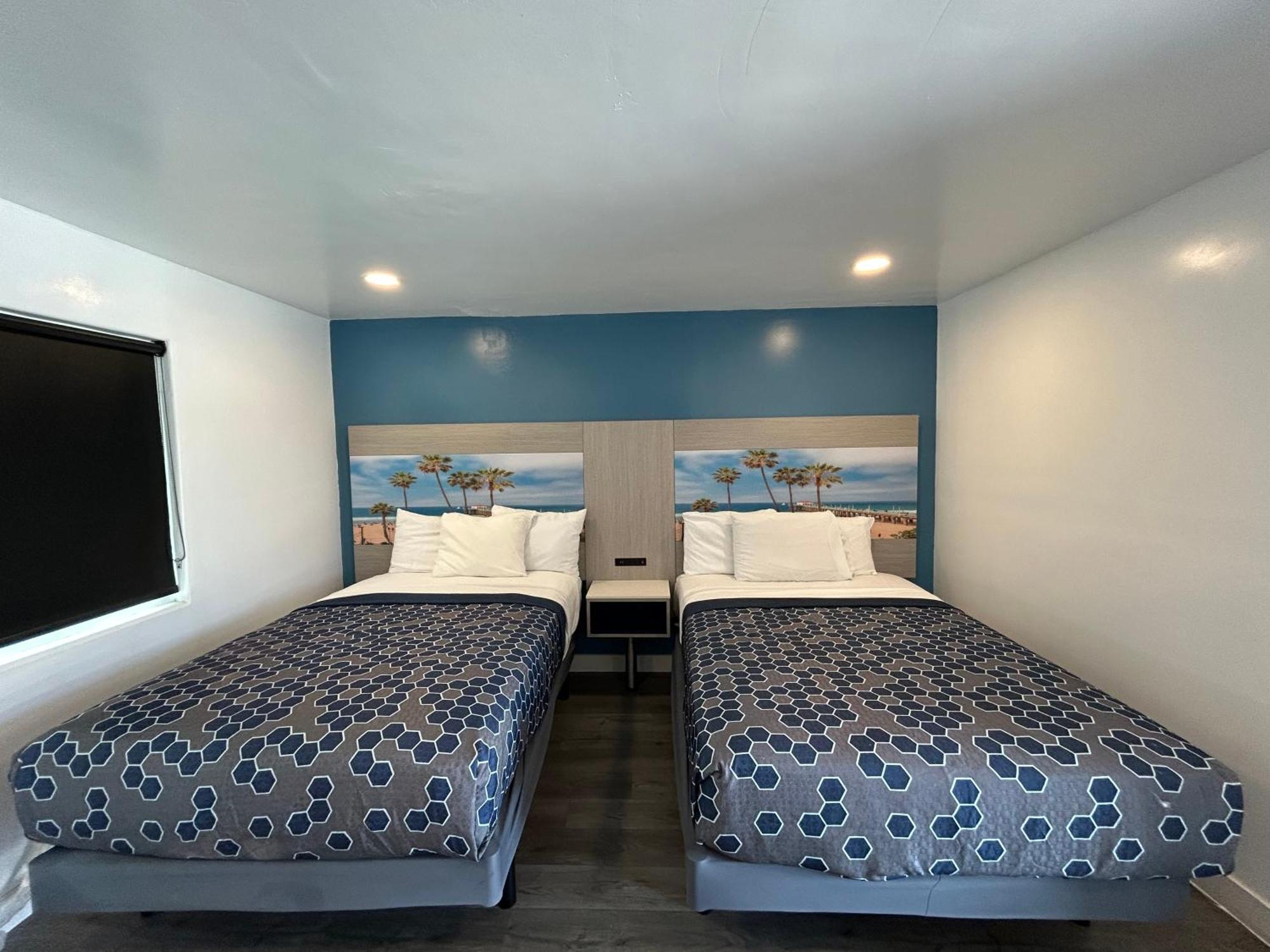 Deluxe Double or Twin Room City View