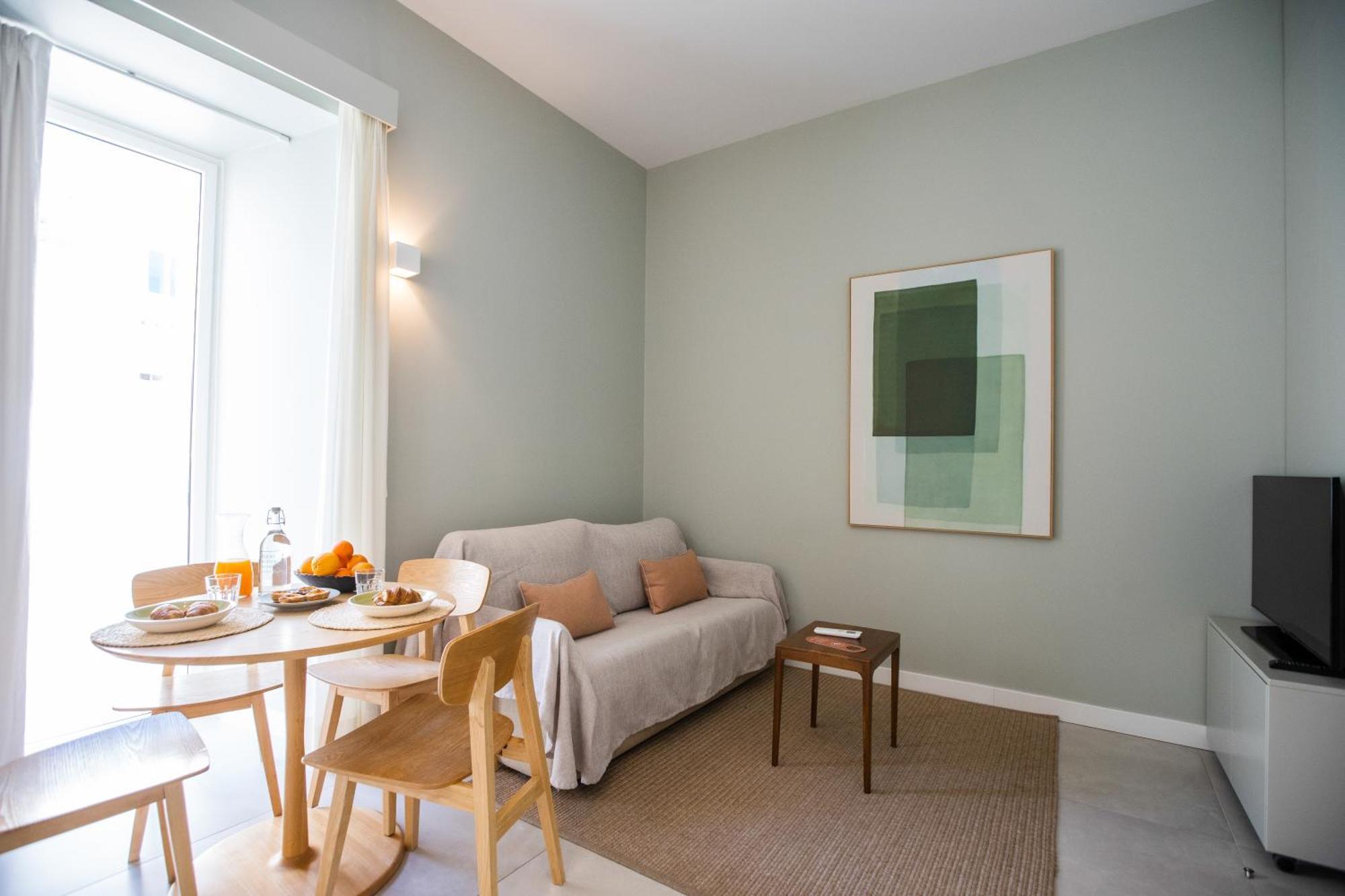 One-Bedroom Apartment