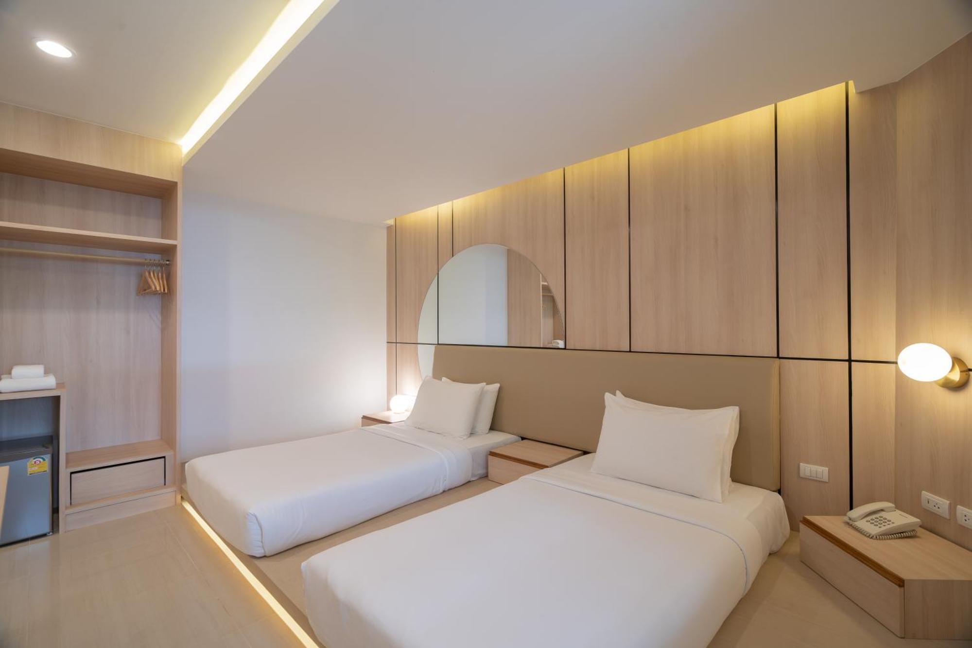 Standard Twin Room - No Window,1766346912:JPEG