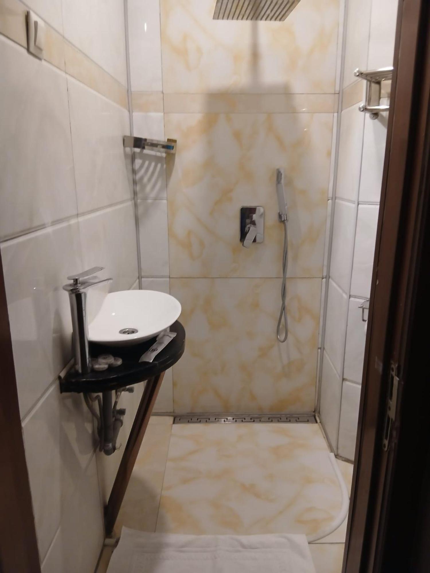 Chambre Triple avec Salle de Bains