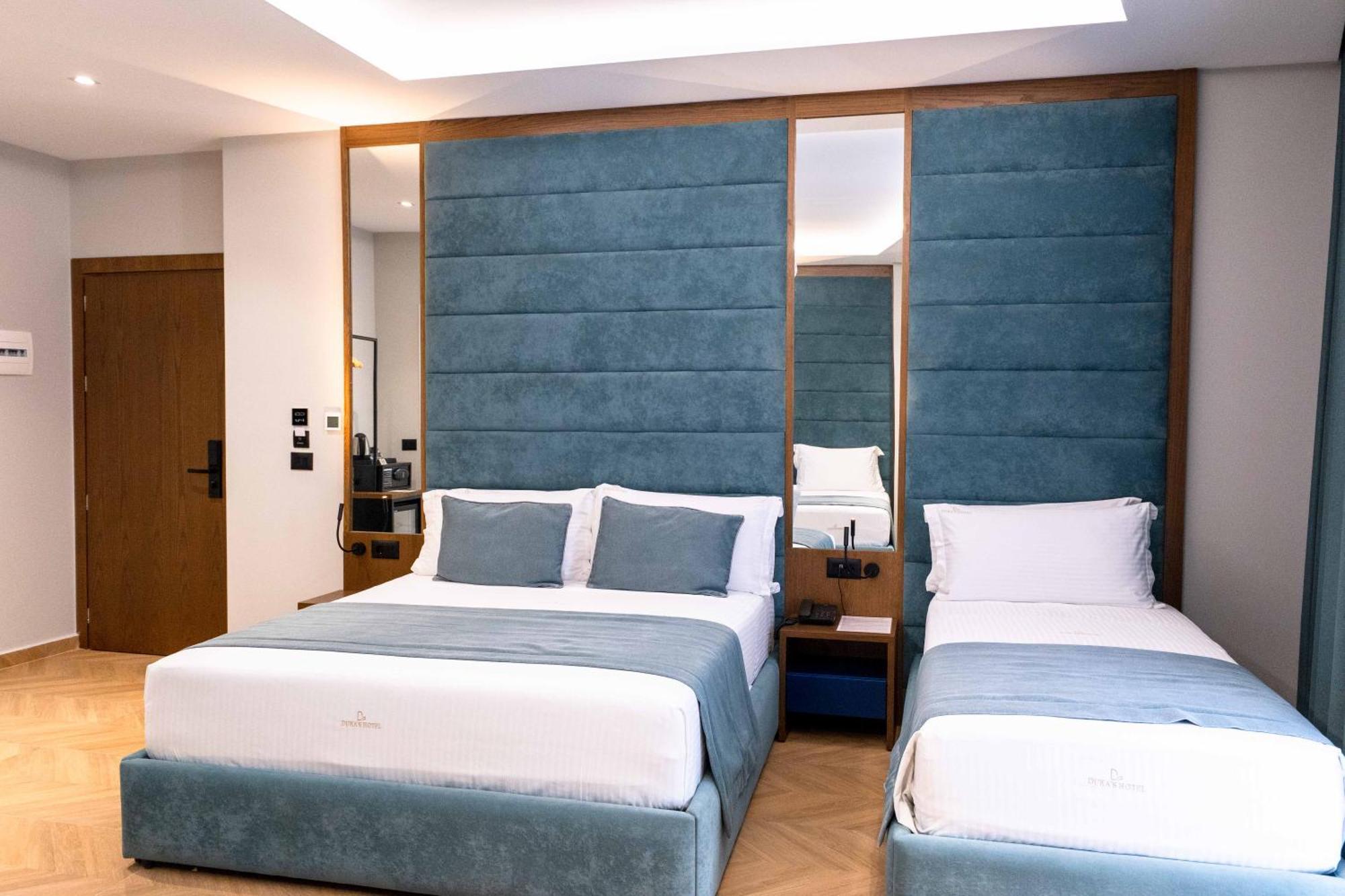 Quadruple Room with Balcony and Pool View