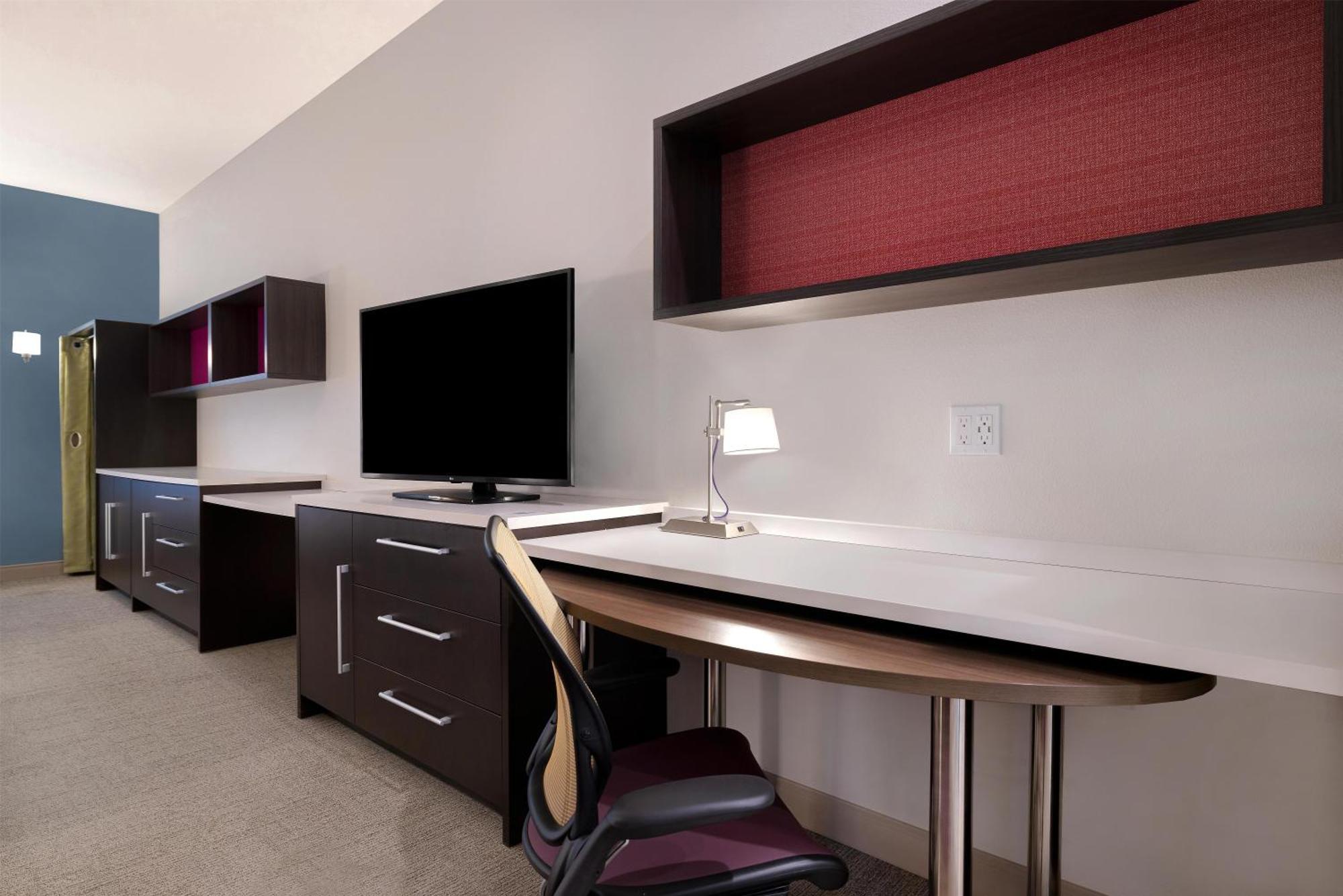 King Studio Suite