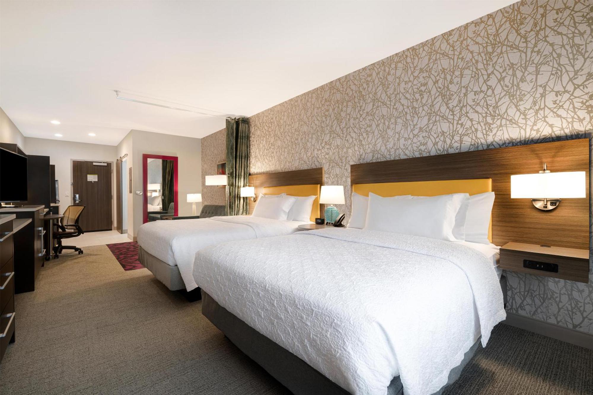 Studio Suite Two Queen Beds