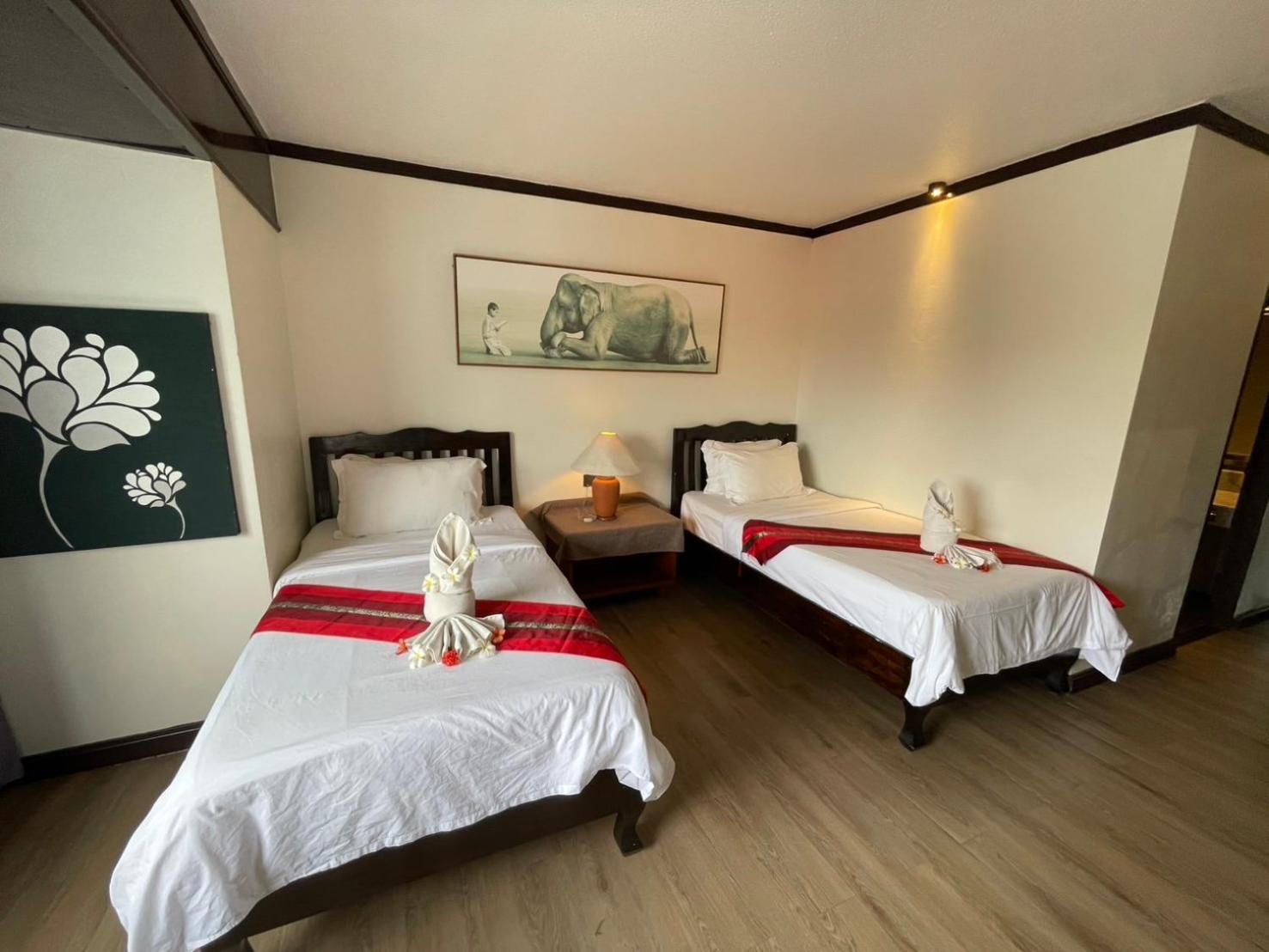 Standard Twin Room,1766616055:JPEG