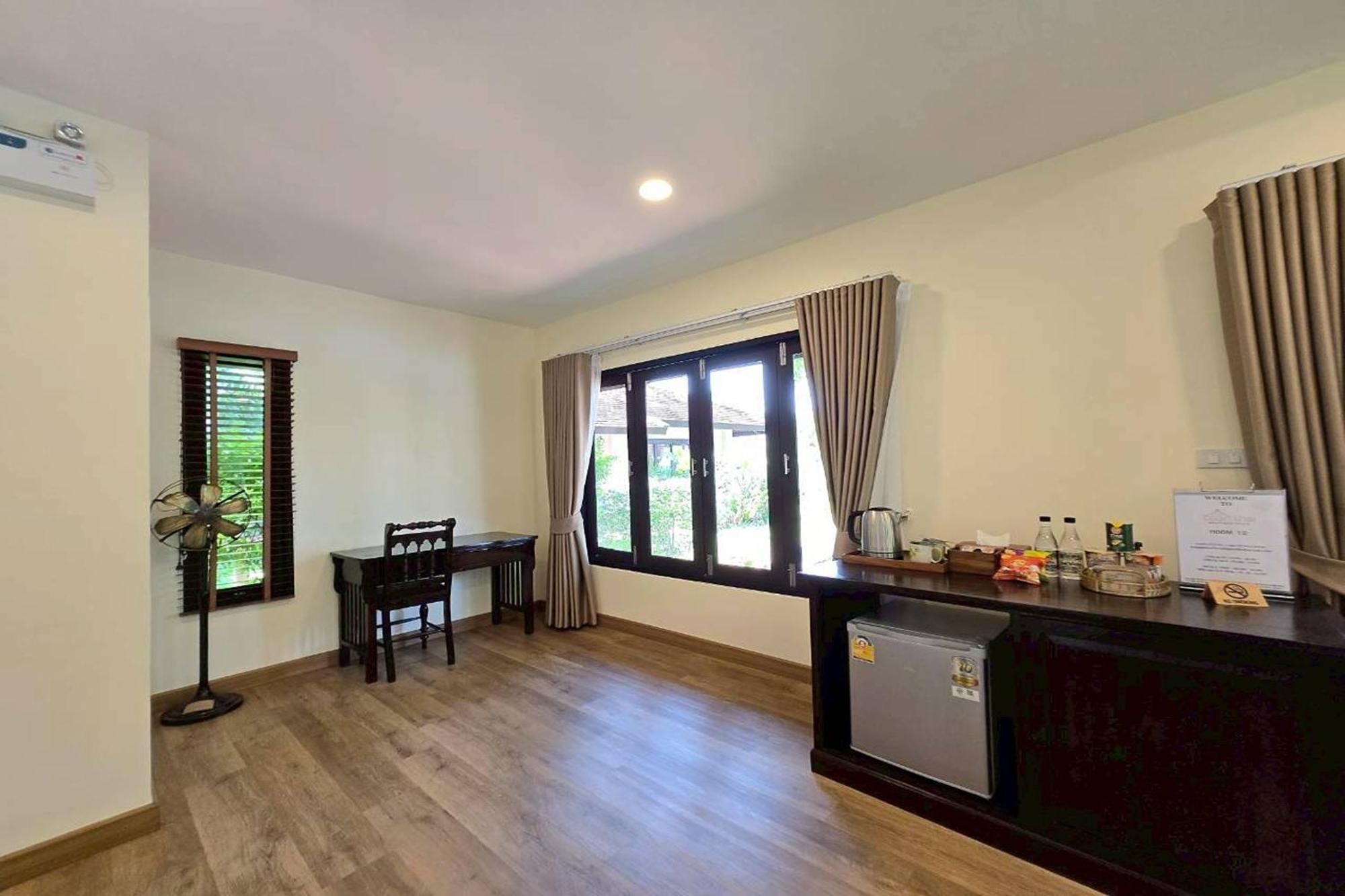 Deluxe Double Room with Bath