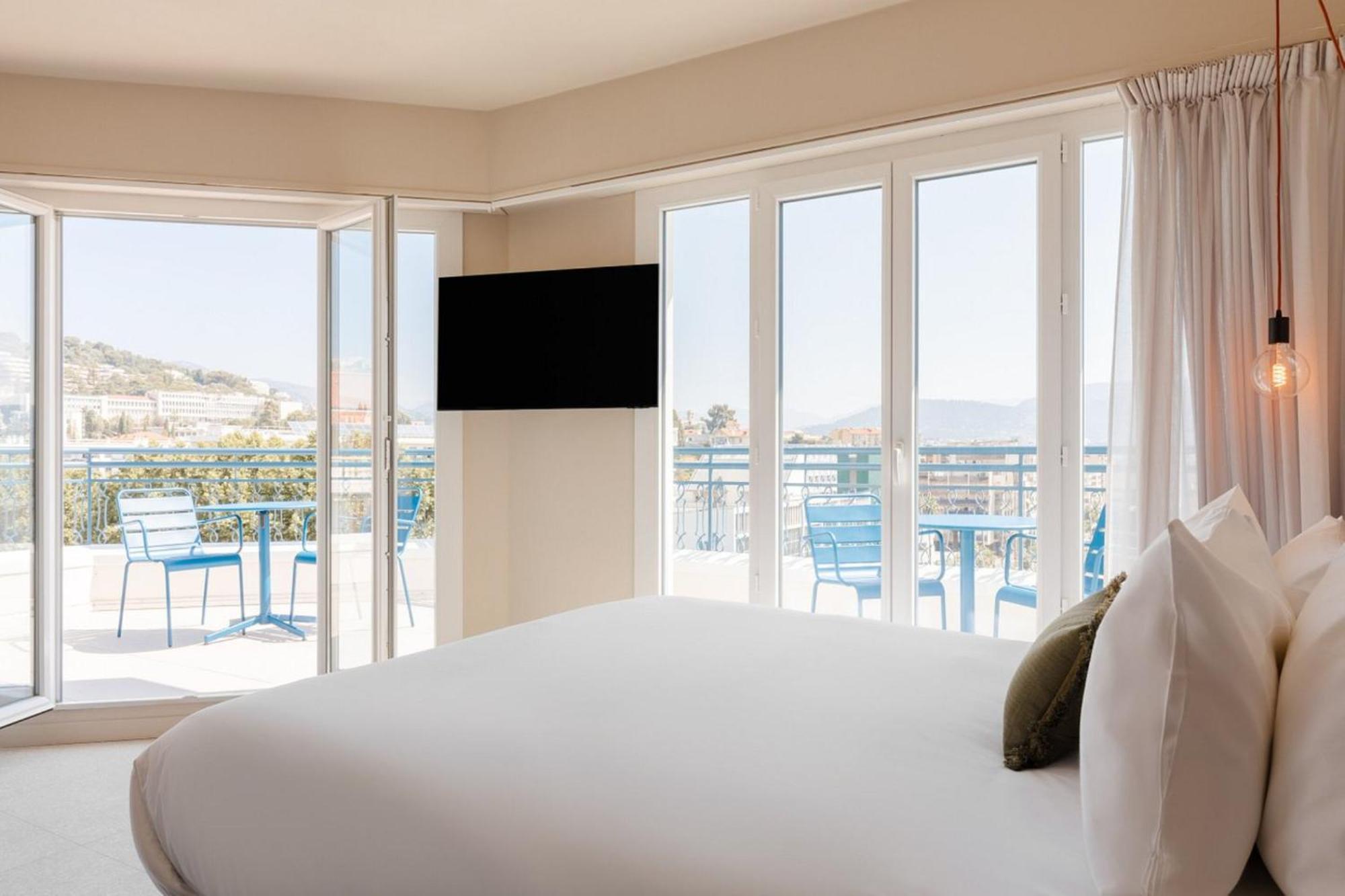 Premium Double Room Sea View Balcony