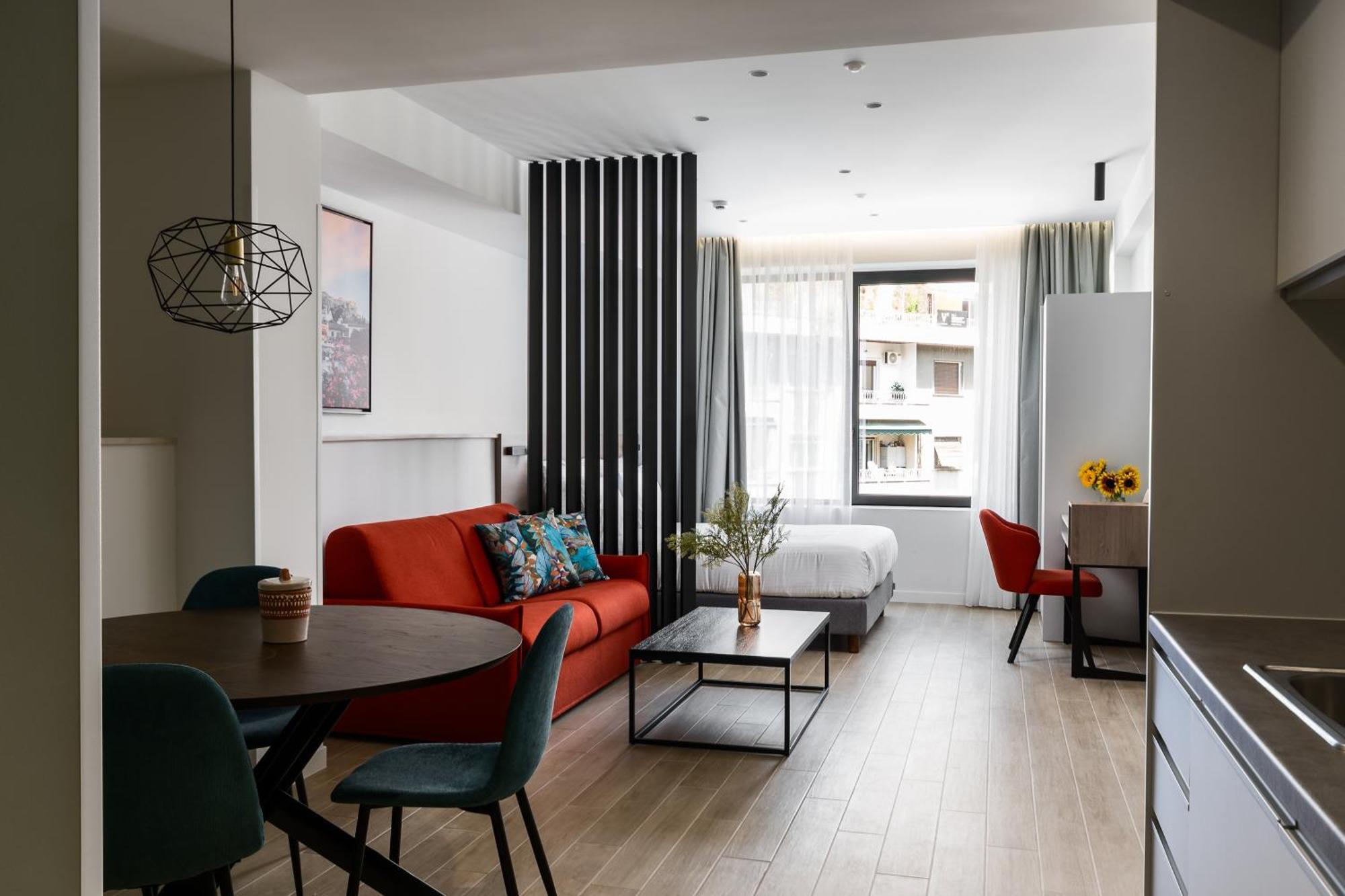 Deluxe Apartment