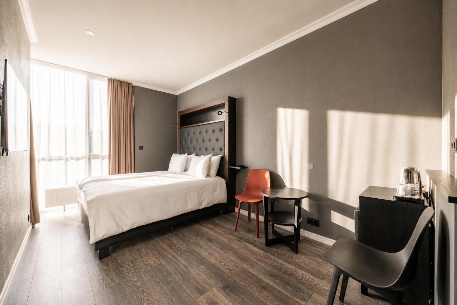 Standard King Room